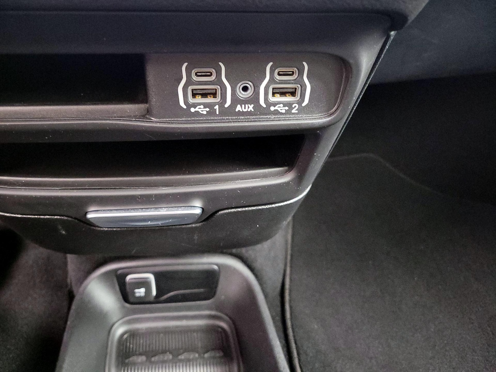 2025 Chrysler Pacifica Select - Photo 19