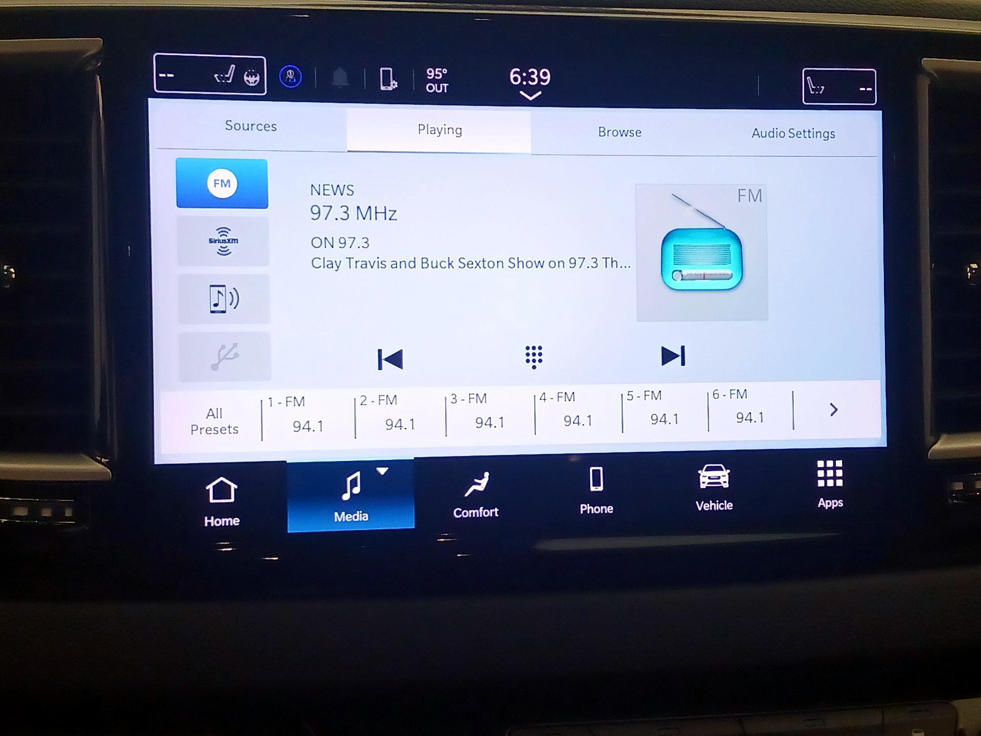 Thumbnail: 2023 Chrysler Pacifica - 15