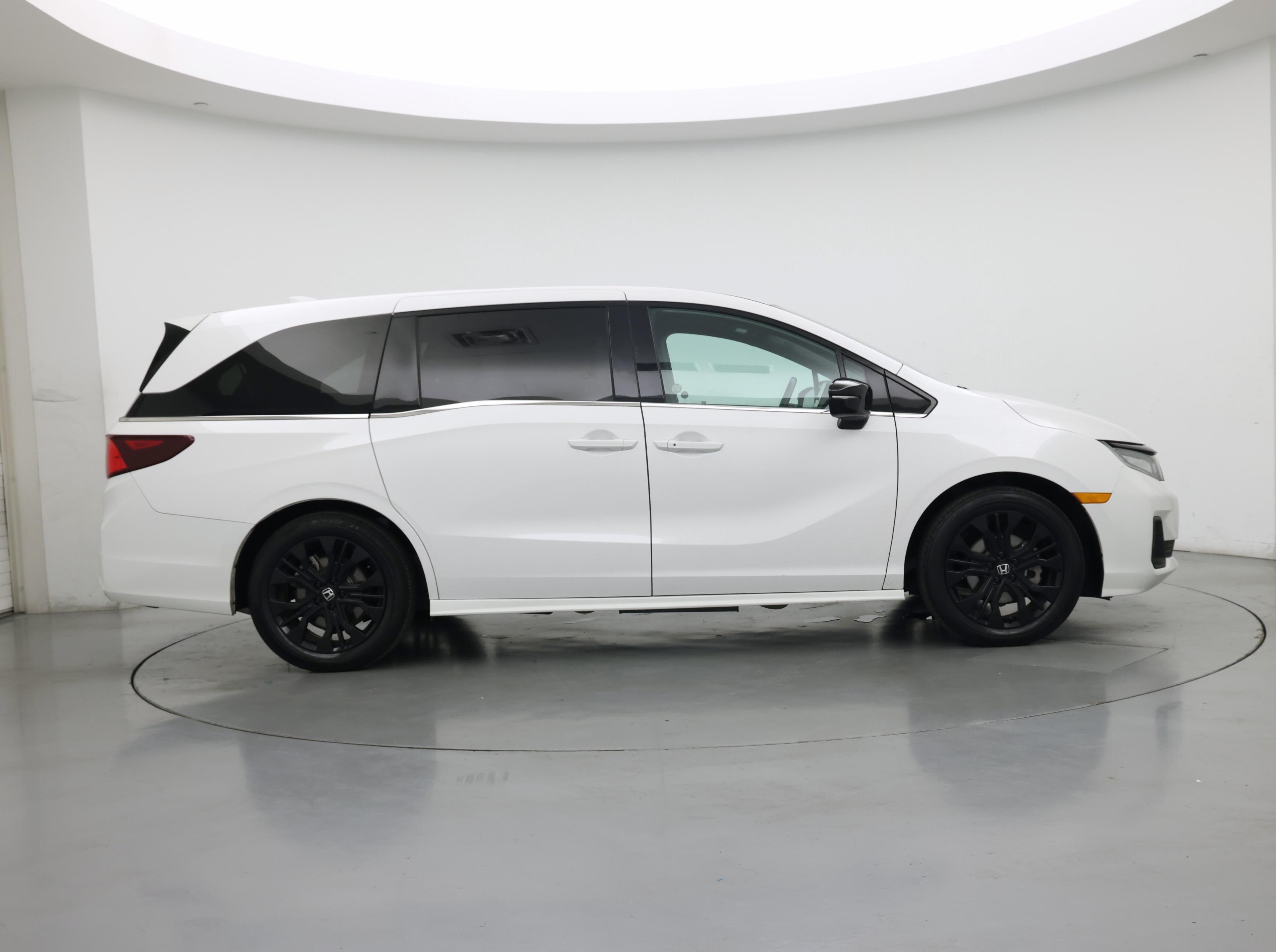 Thumbnail: 2025 Honda Odyssey - 7