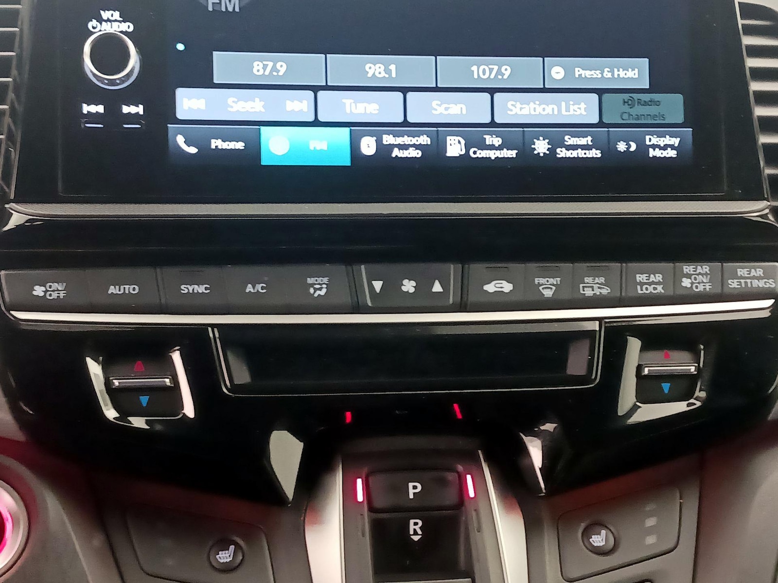 2025 Honda Odyssey Sport L - Photo 17