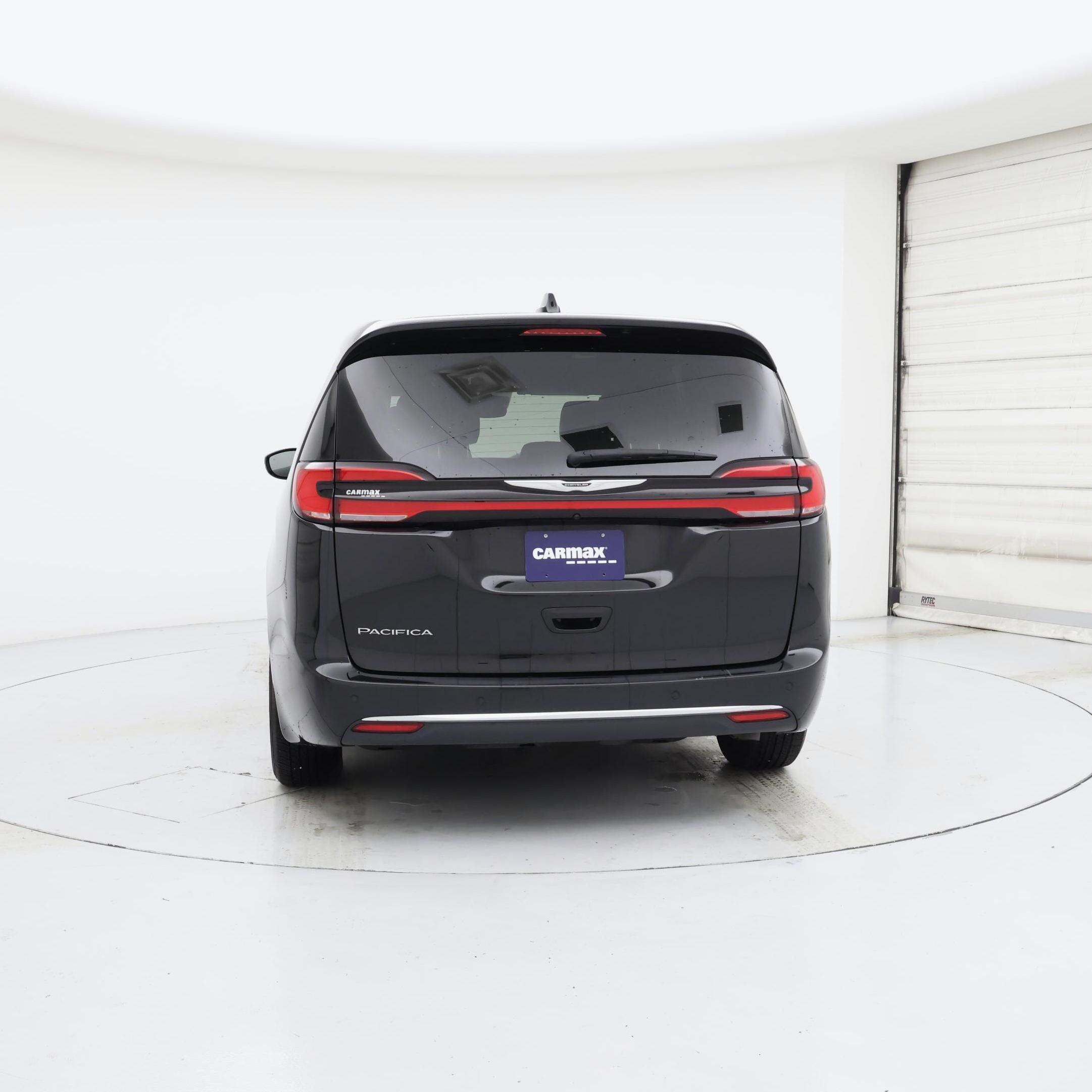 Thumbnail: 2025 Chrysler Pacifica - 6