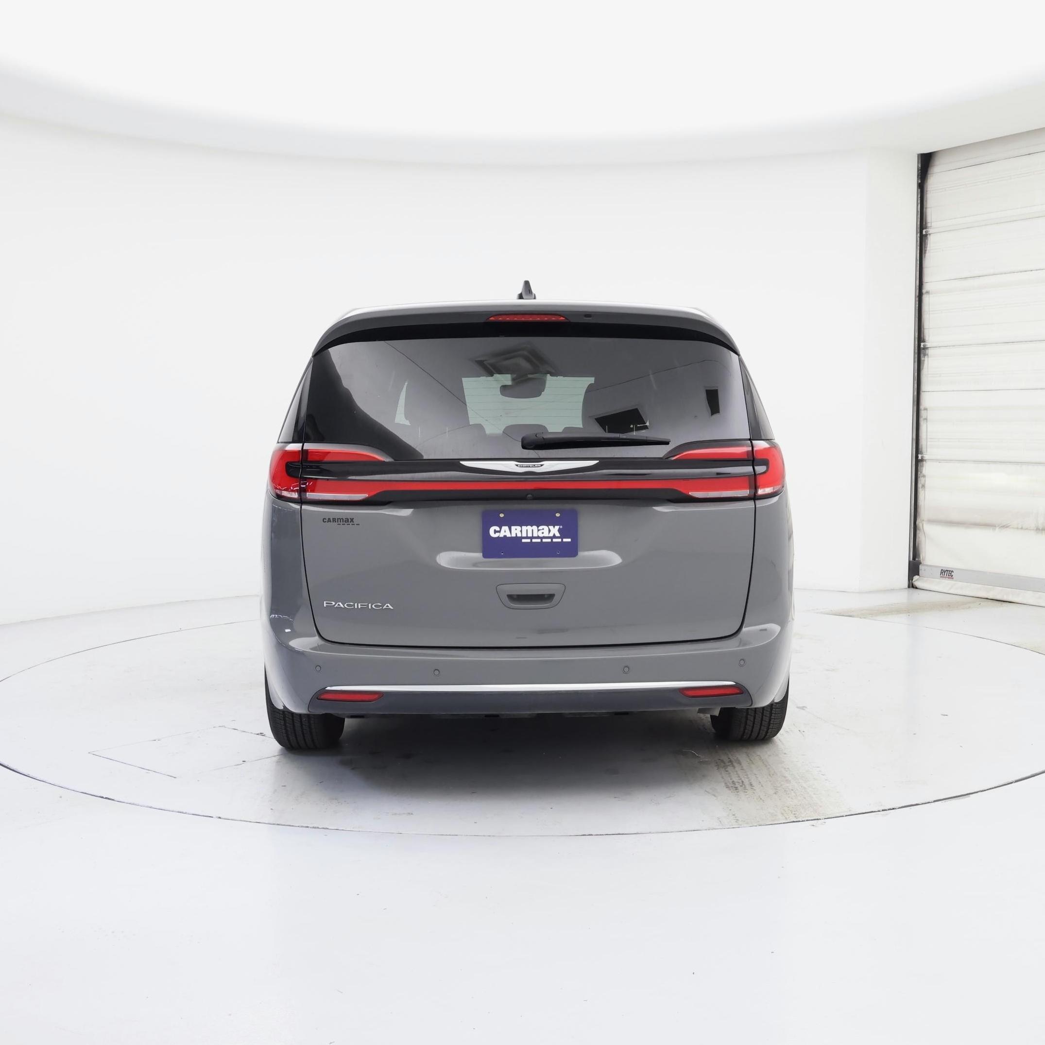 Thumbnail: 2025 Chrysler Pacifica - 6