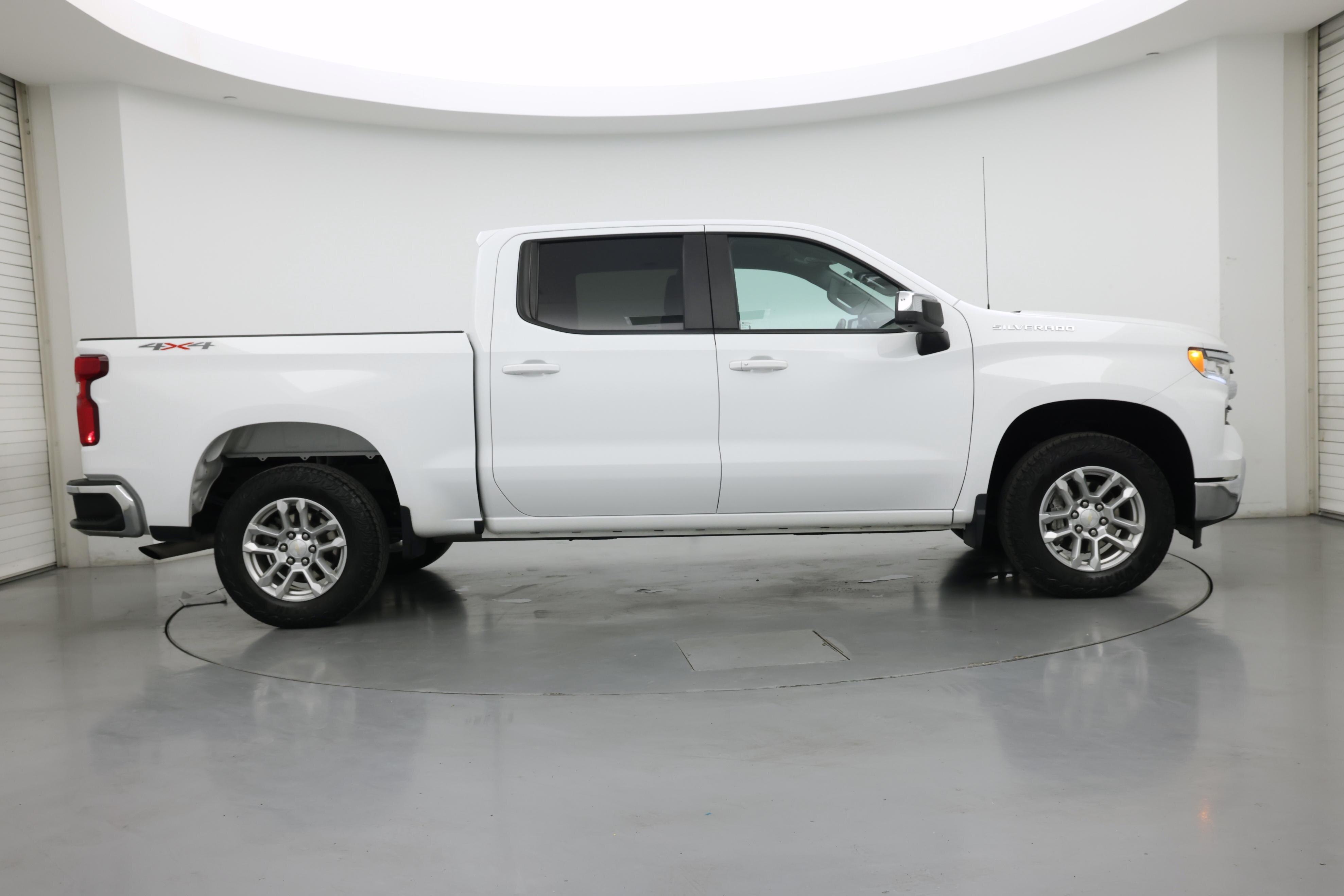 Thumbnail: 2023 Chevrolet Silverado 1500 - 7