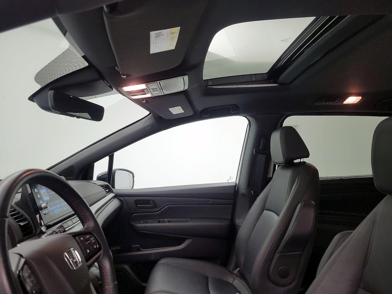 2025 Honda Odyssey Sport L - Photo 20