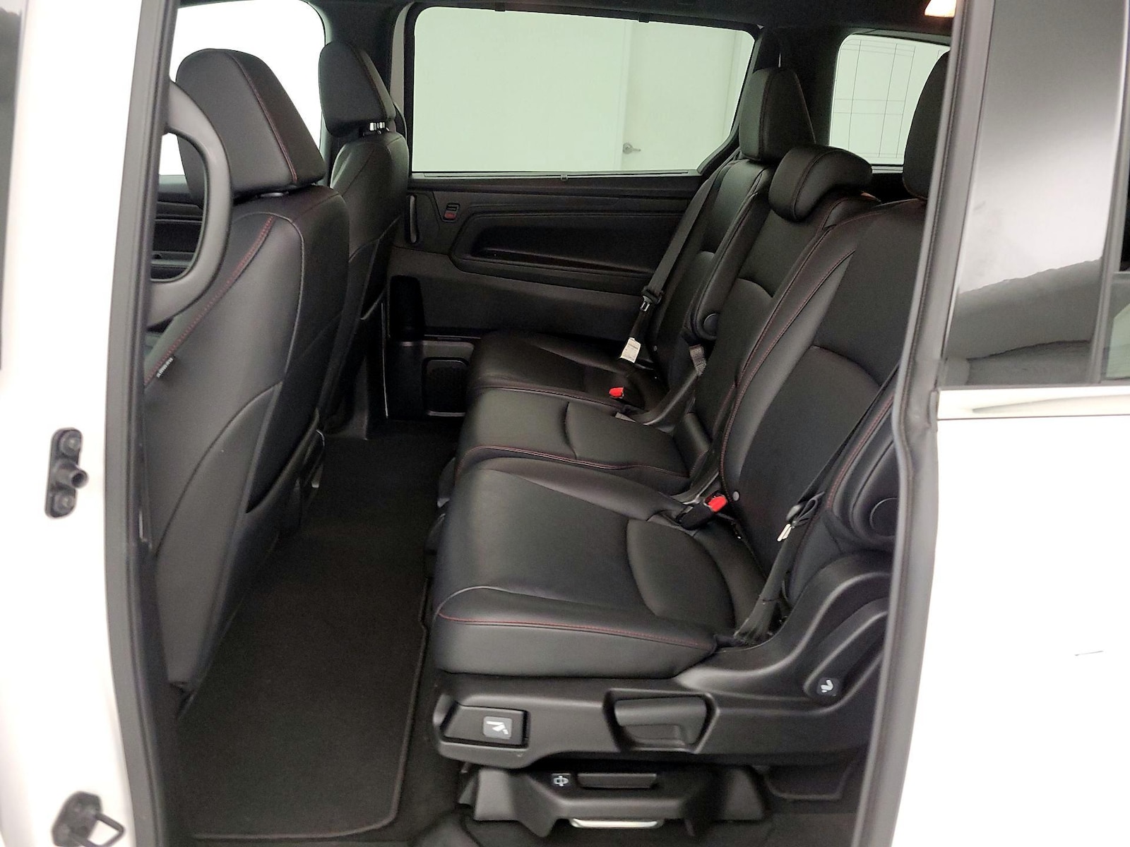 2025 Honda Odyssey Sport L - Photo 21