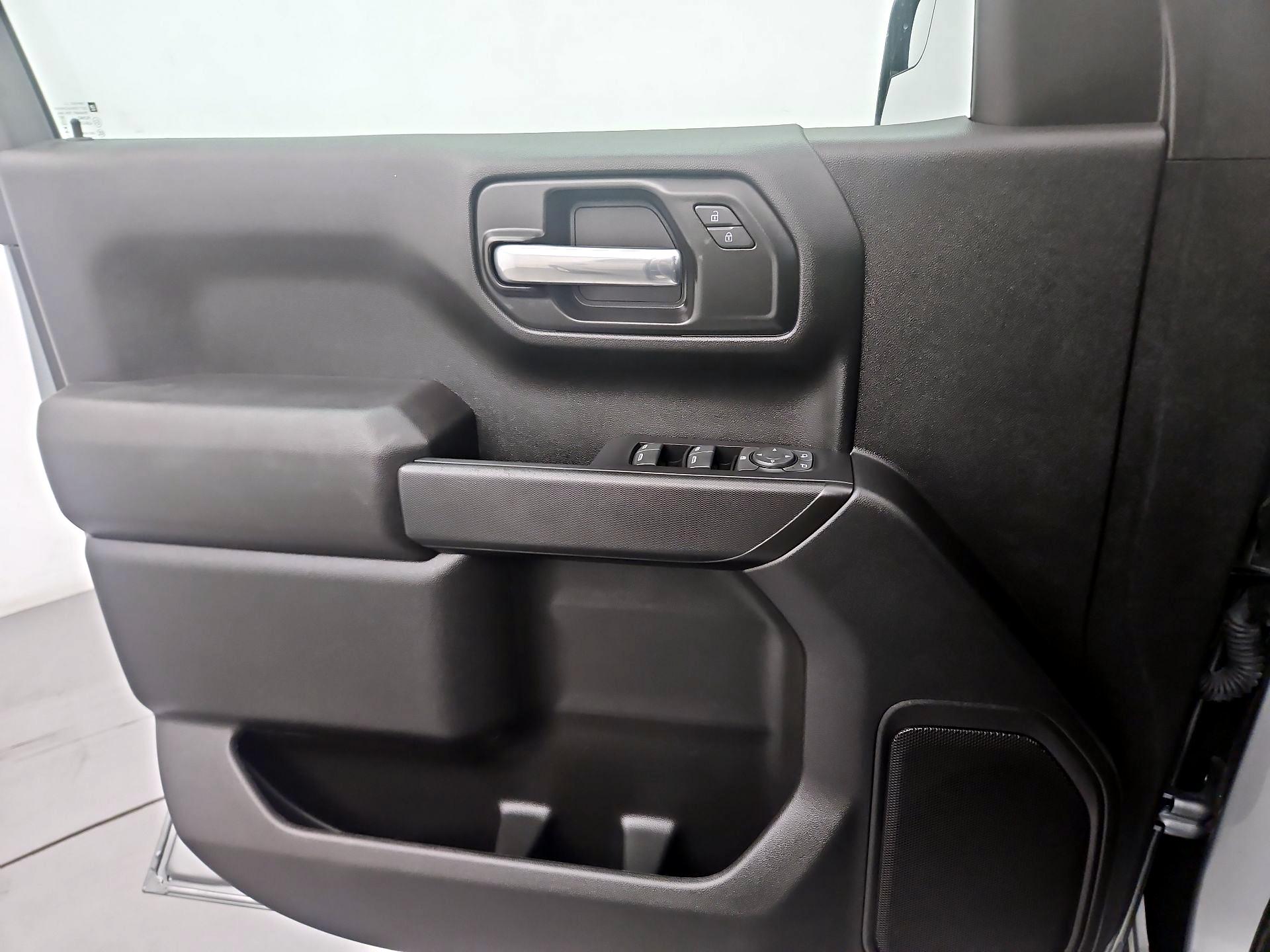 Thumbnail: 2025 Chevrolet Silverado 1500 - 12