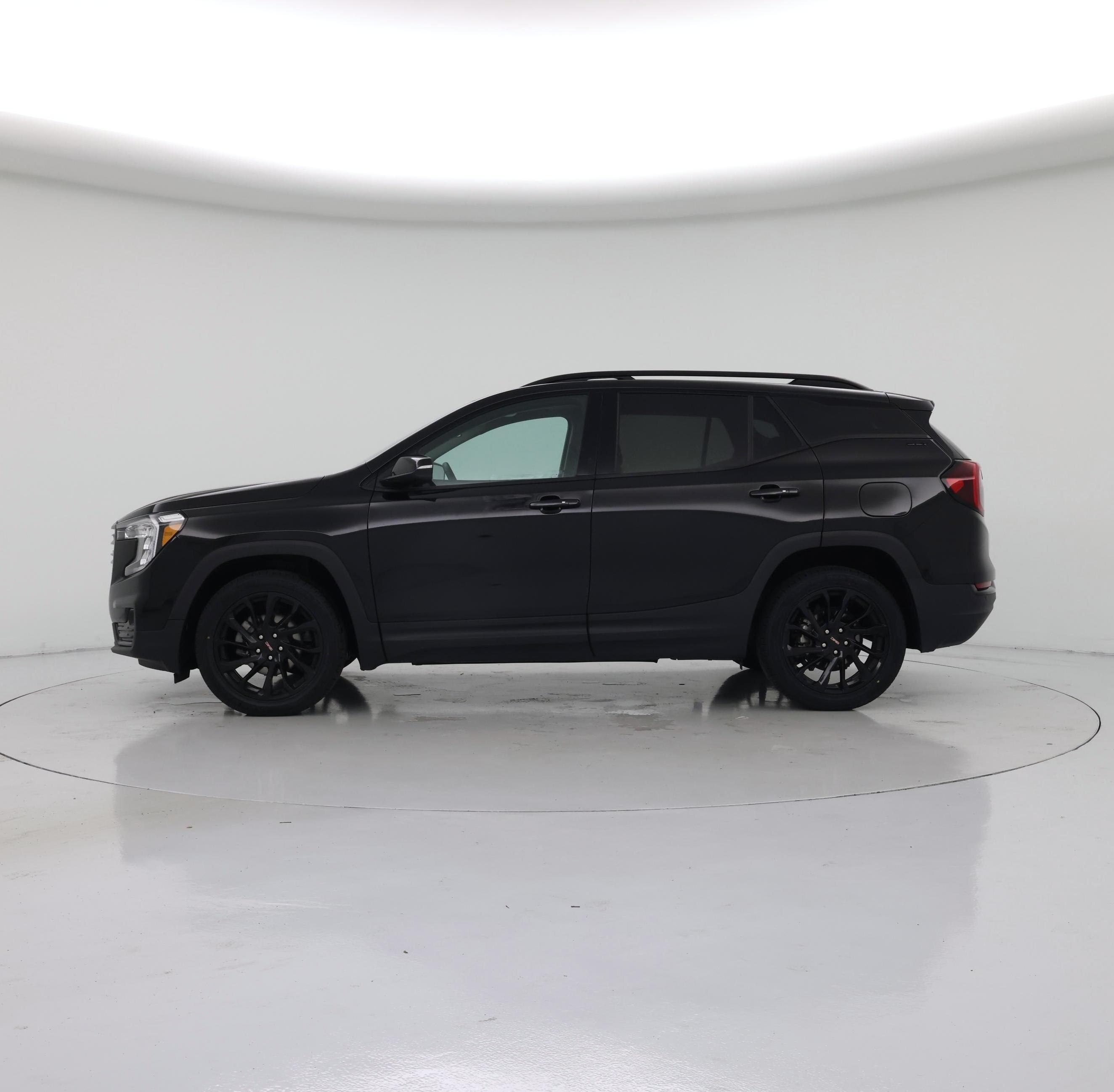 Thumbnail: 2023 GMC Terrain - 3