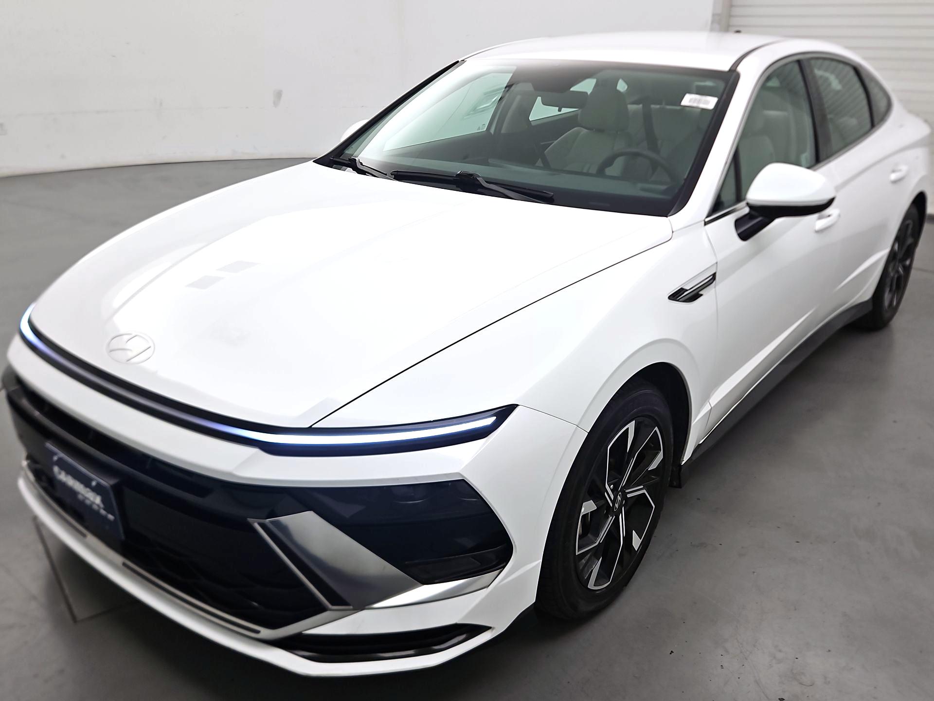 Thumbnail: 2025 Hyundai Sonata - 3
