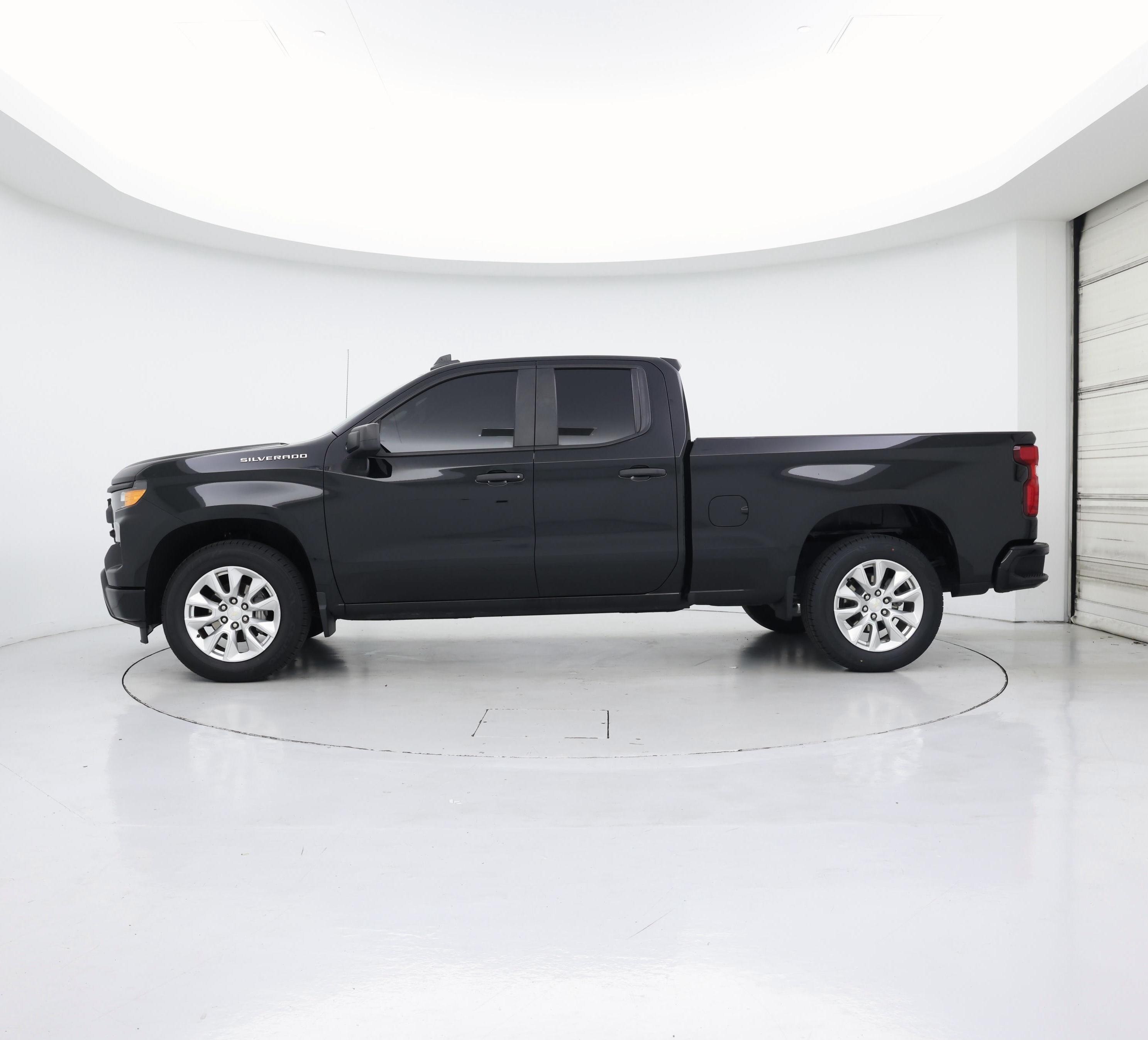 Thumbnail: 2023 Chevrolet Silverado 1500 - 3