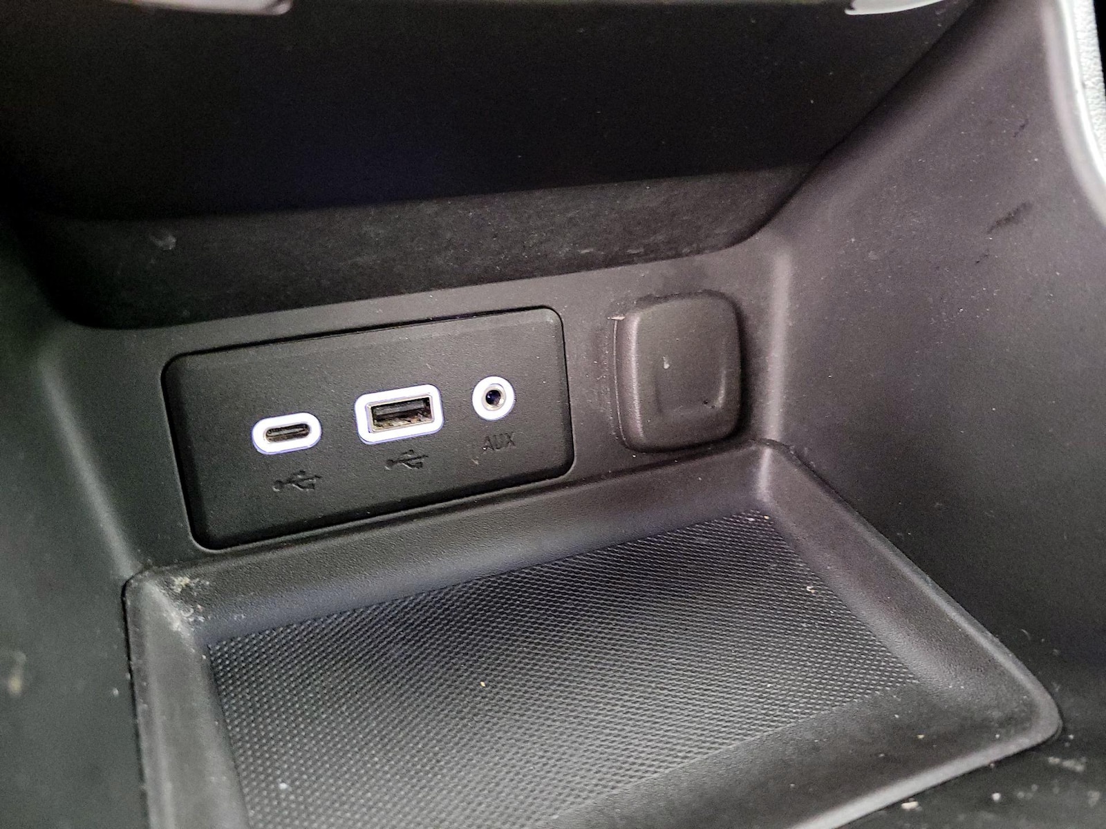 2023 GMC Terrain SLE - Photo 19