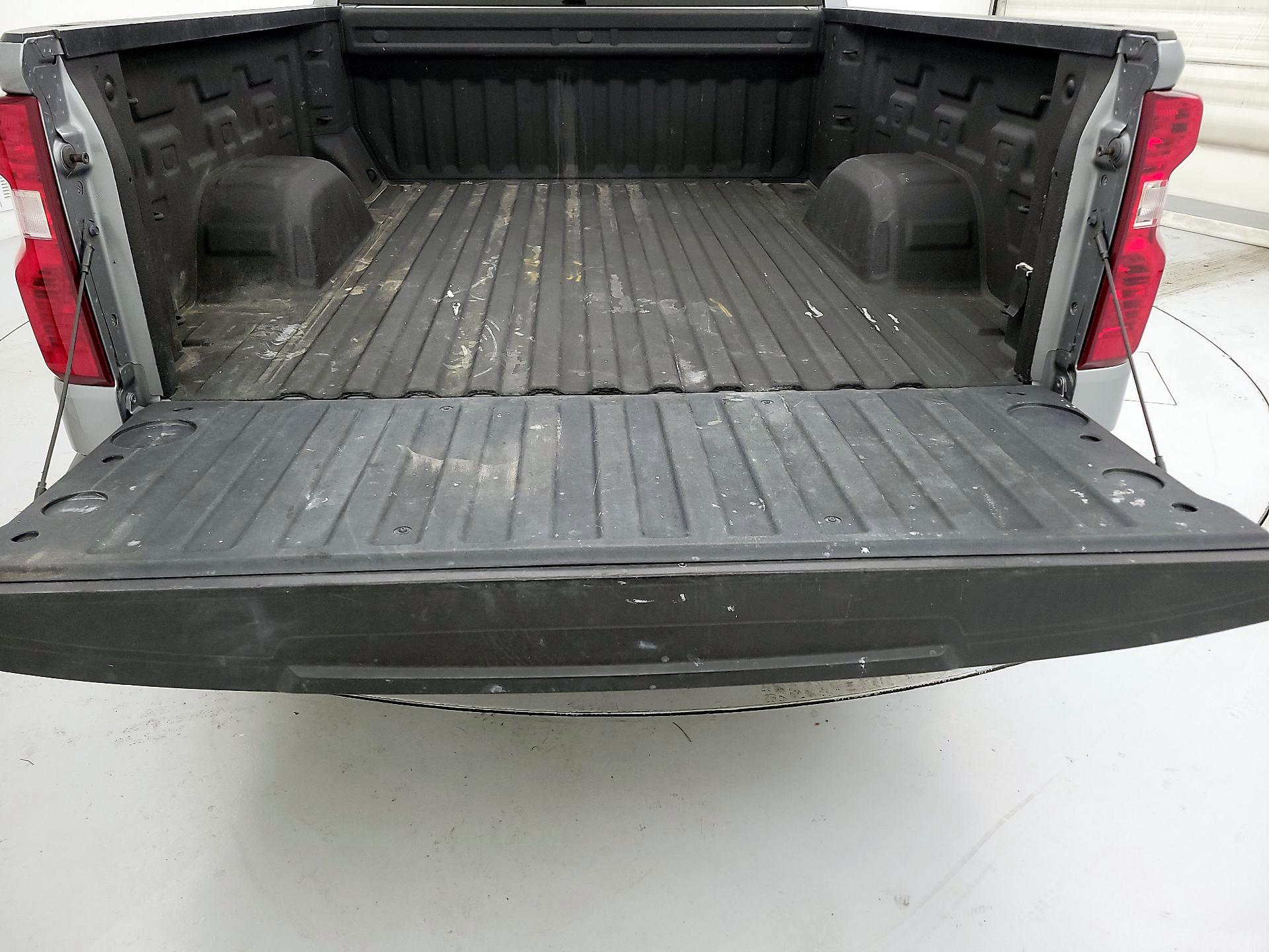 Thumbnail: 2023 Chevrolet Silverado 1500 - 16