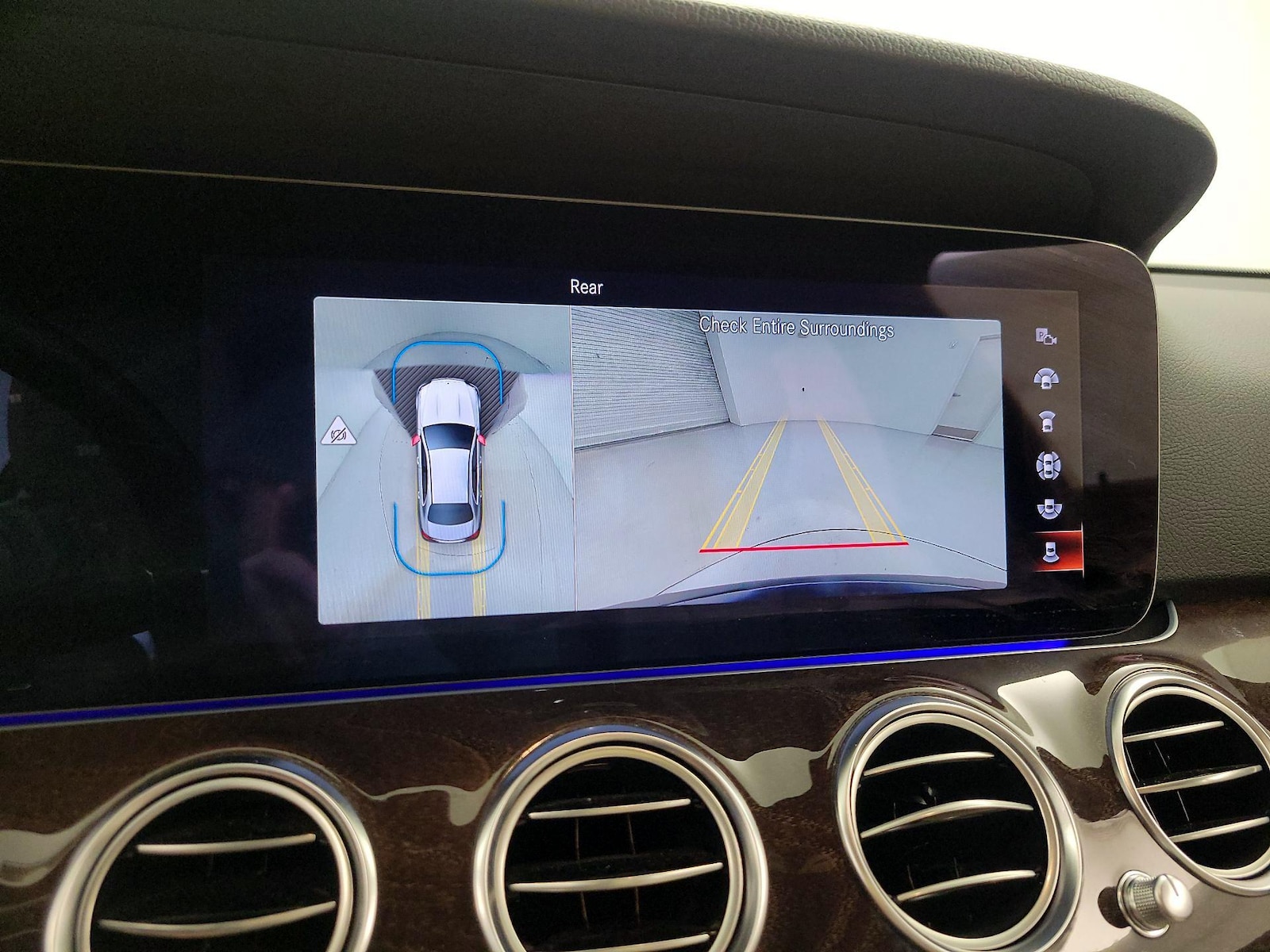 2021 Mercedes-Benz E-Class 16