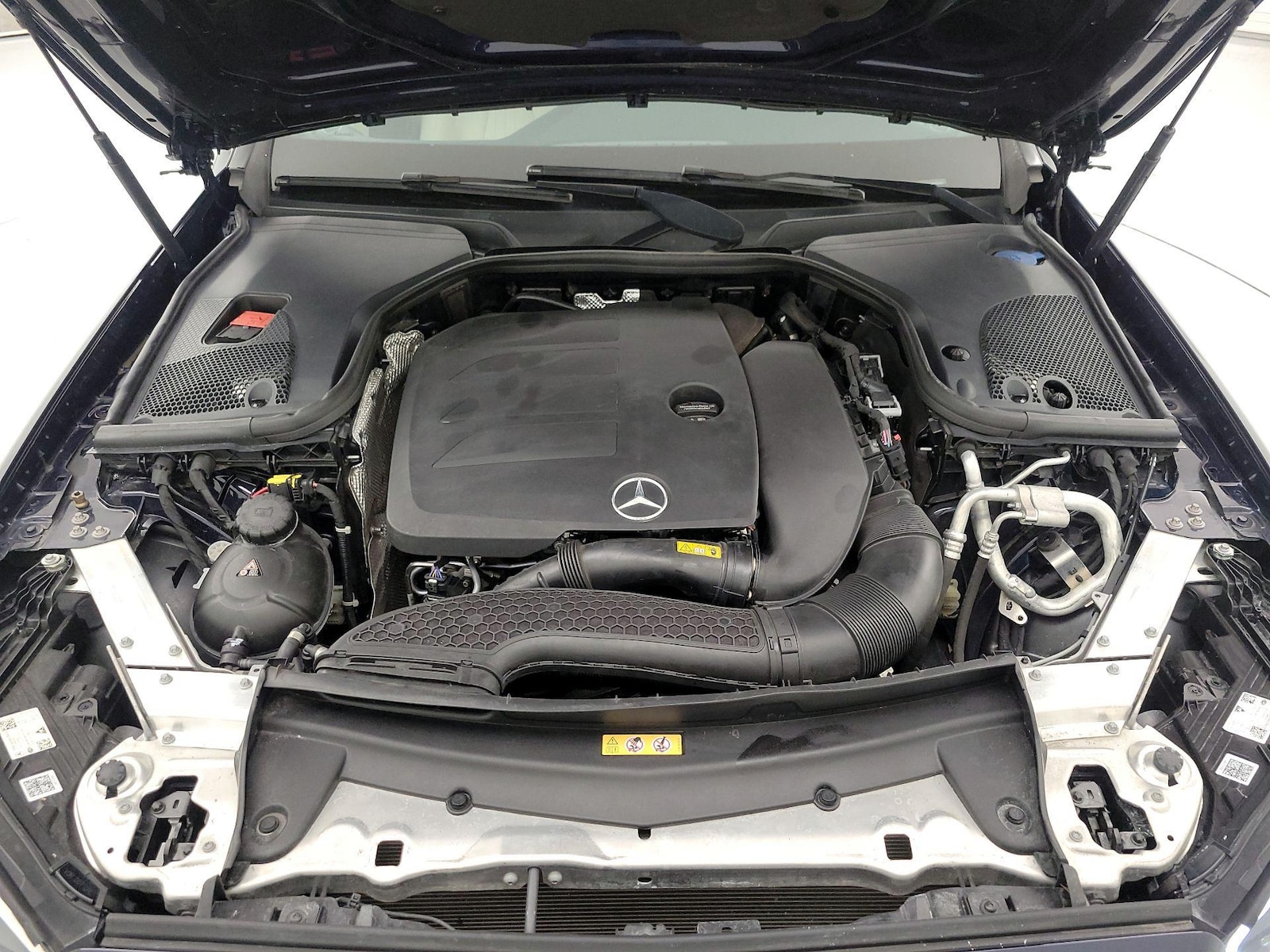 2021 Mercedes-Benz E-Class 24