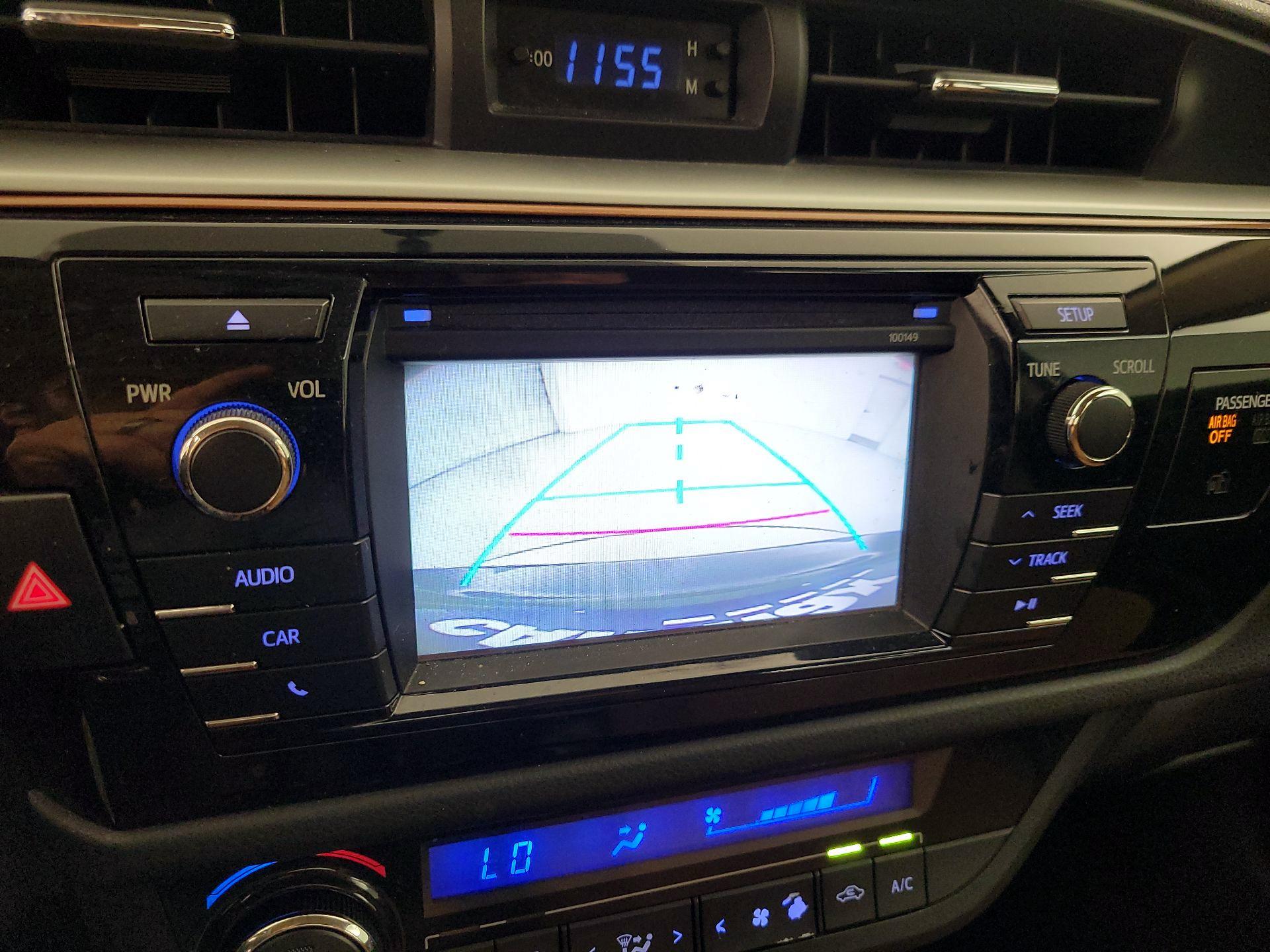 Thumbnail: 2015 Toyota Corolla - 14