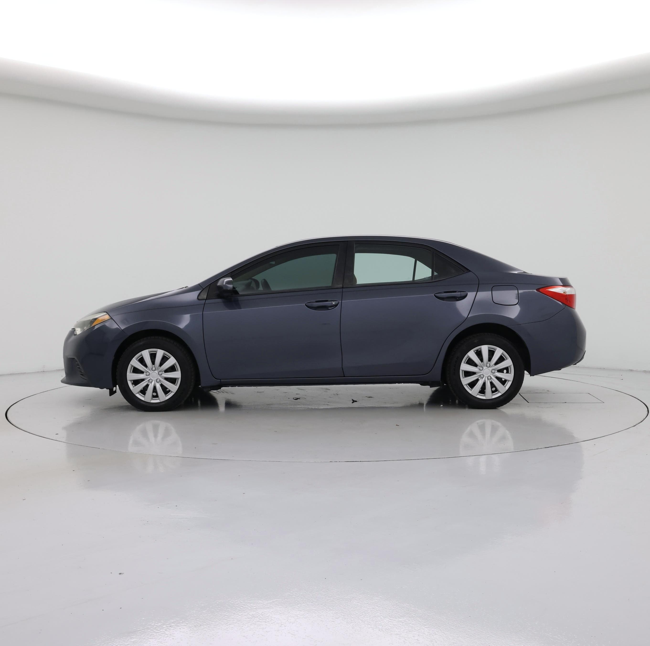 Thumbnail: 2015 Toyota Corolla - 3