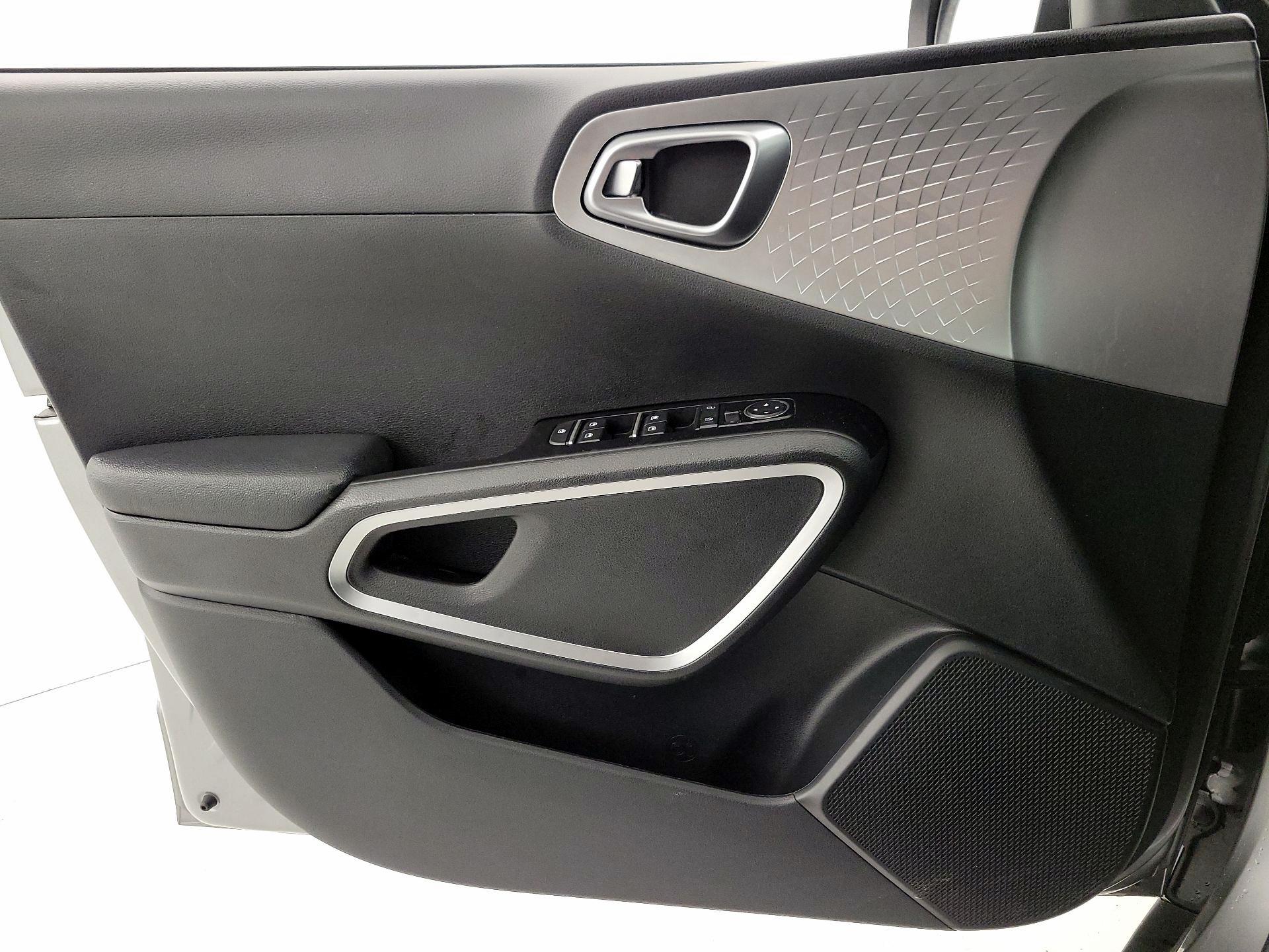 Thumbnail: 2025 Kia Soul - 12