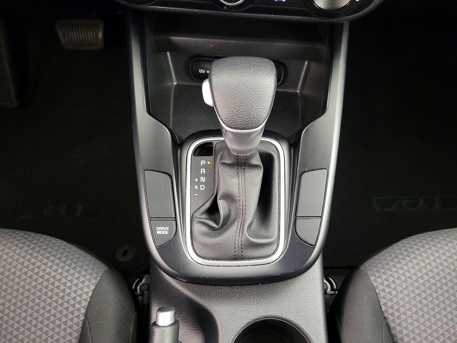 2025 Kia Soul LX - Photo 18