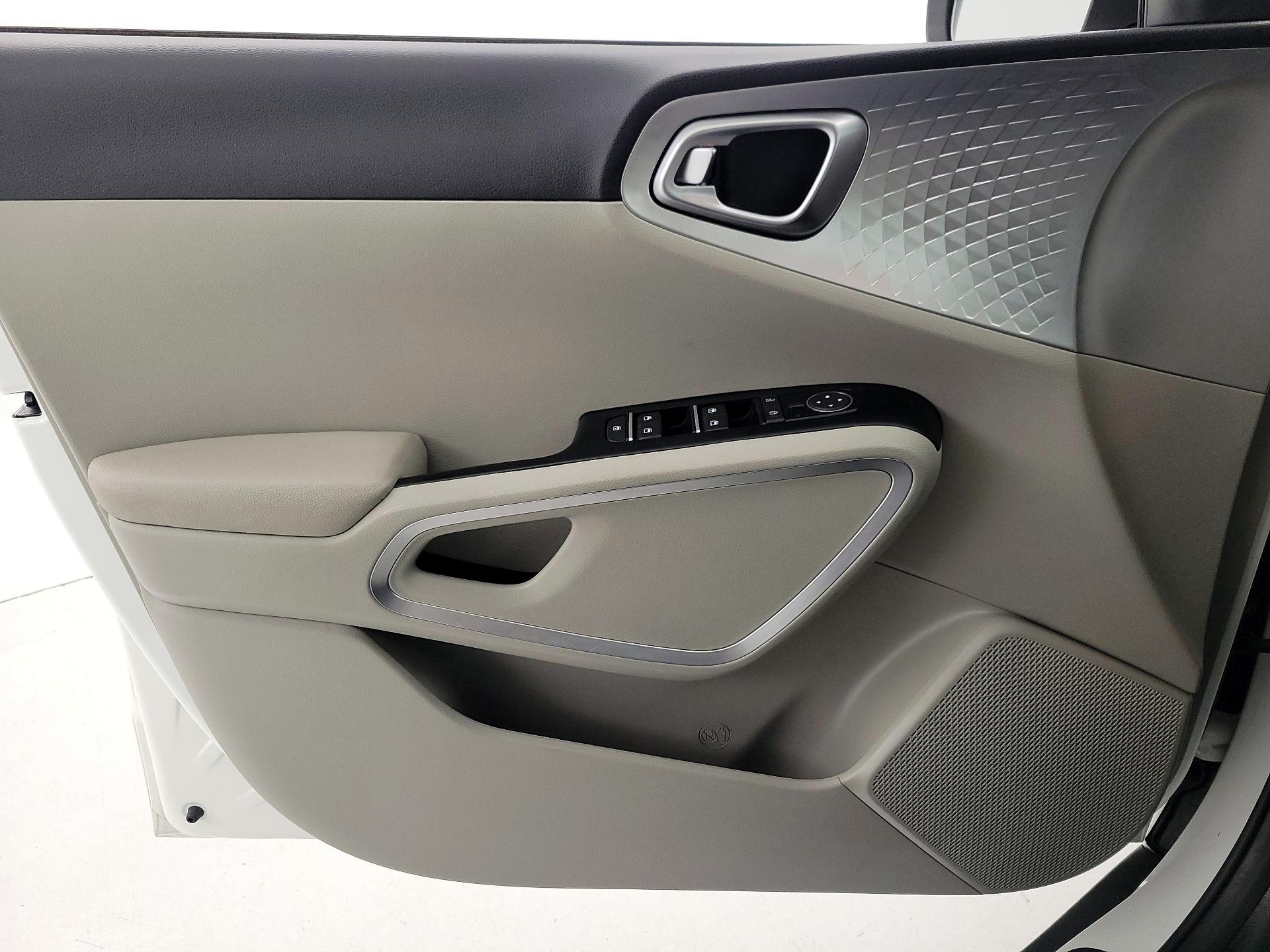 Thumbnail: 2025 Kia Soul - 12