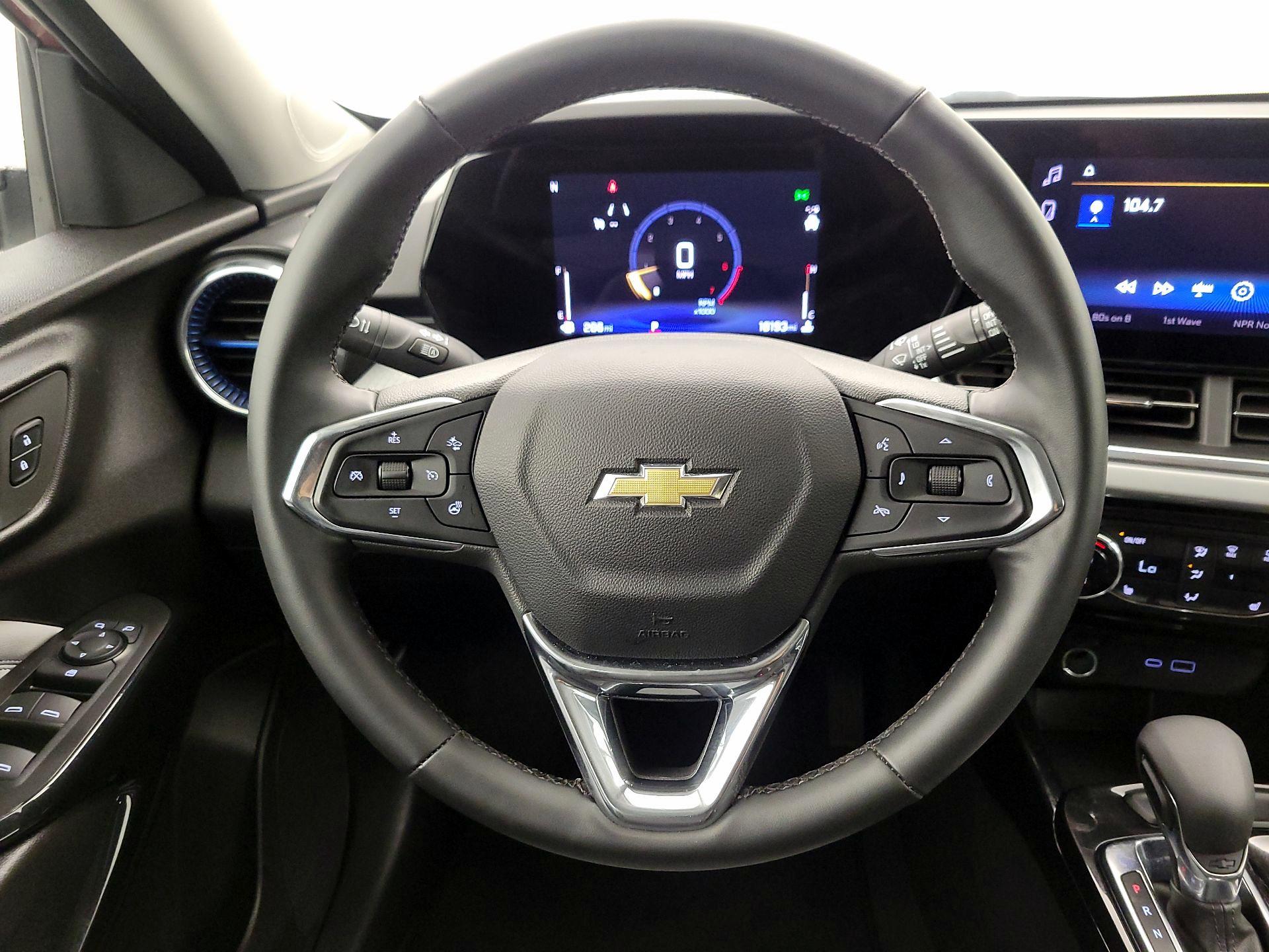 Thumbnail: 2025 Chevrolet Trax - 10