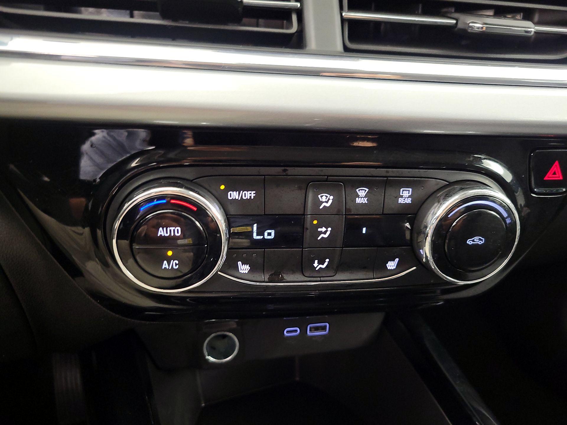 Thumbnail: 2025 Chevrolet Trax - 16