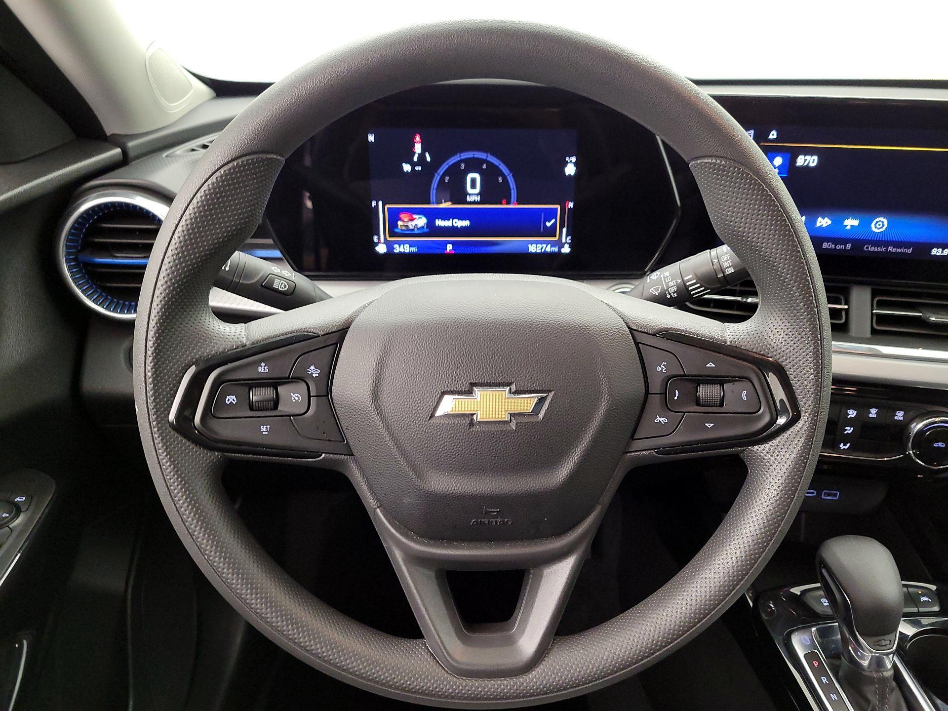 Thumbnail: 2025 Chevrolet Trax - 10