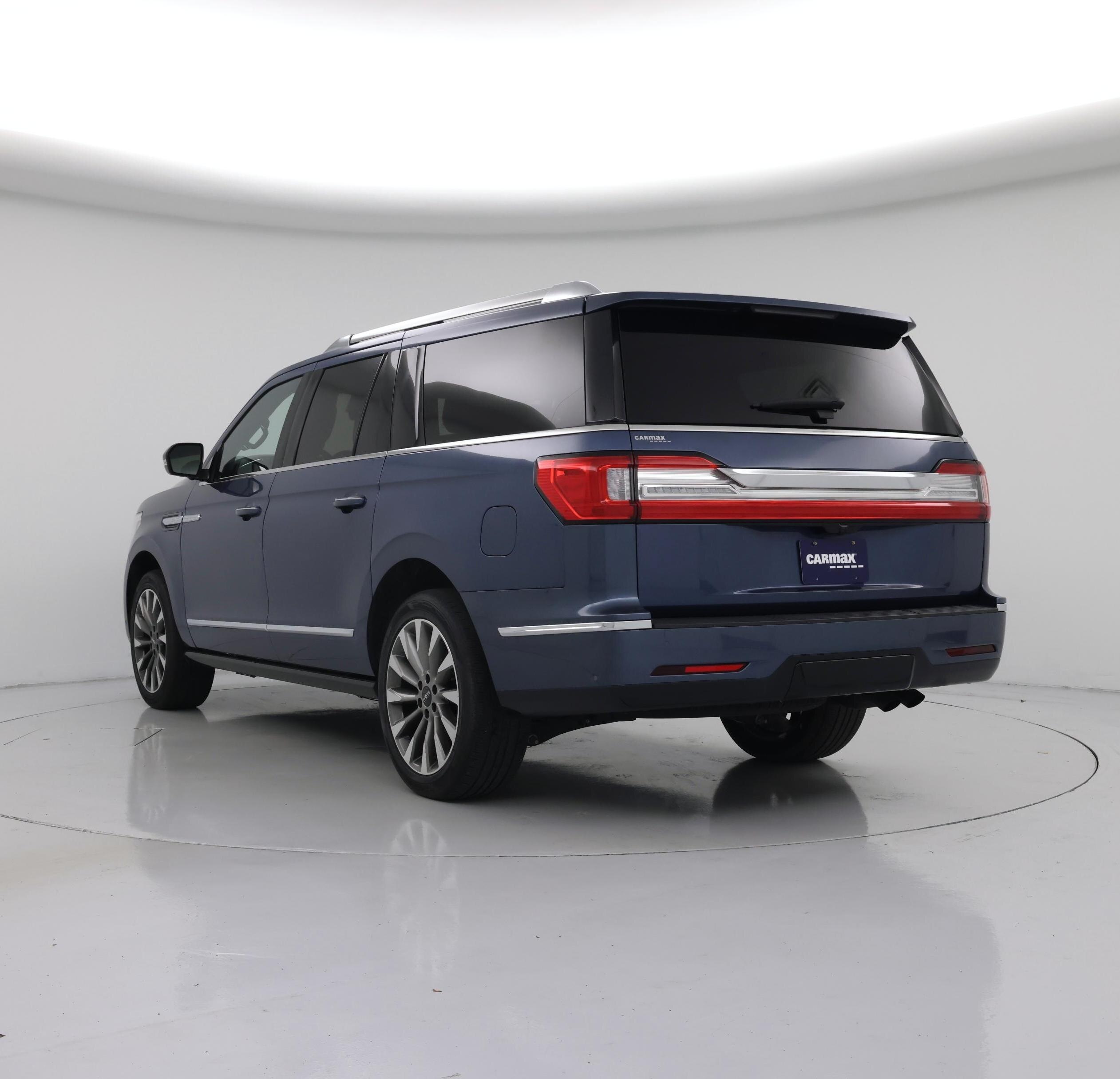 Thumbnail: 2020 Lincoln Navigator L - 2
