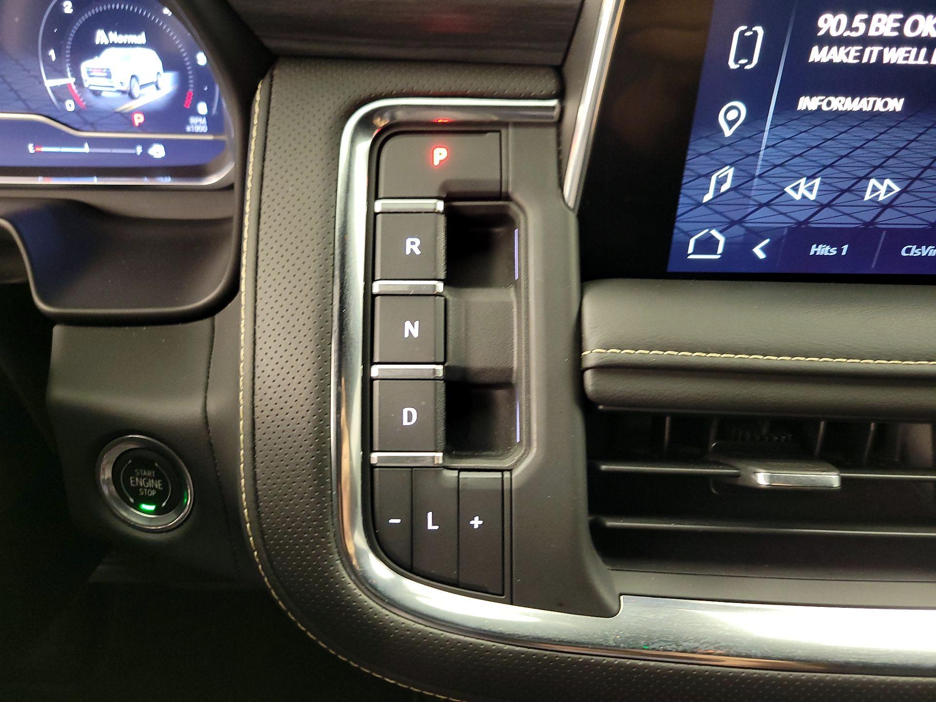 Thumbnail: 2023 GMC Yukon - 17
