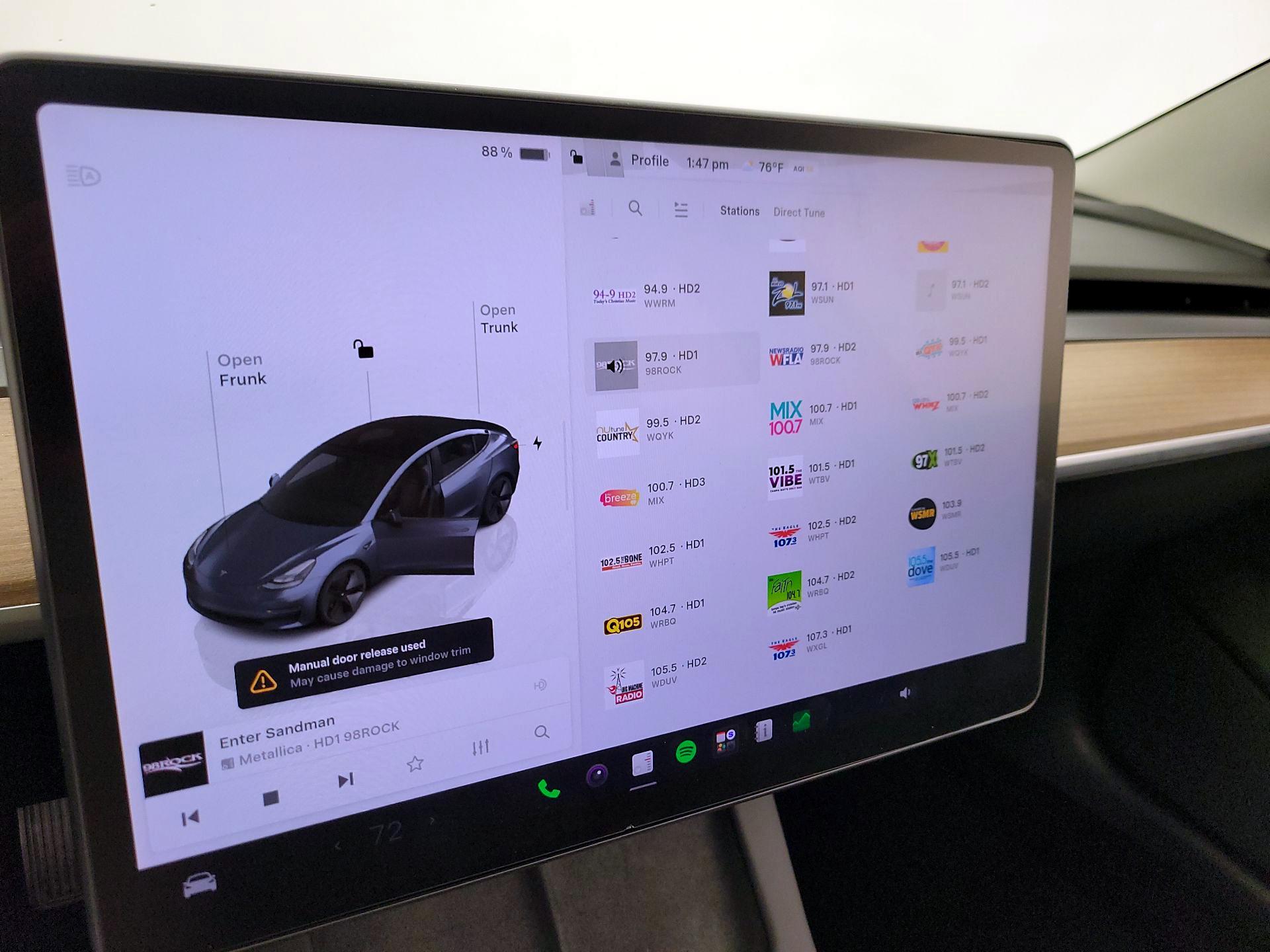 Thumbnail: 2023 Tesla Model 3 - 15