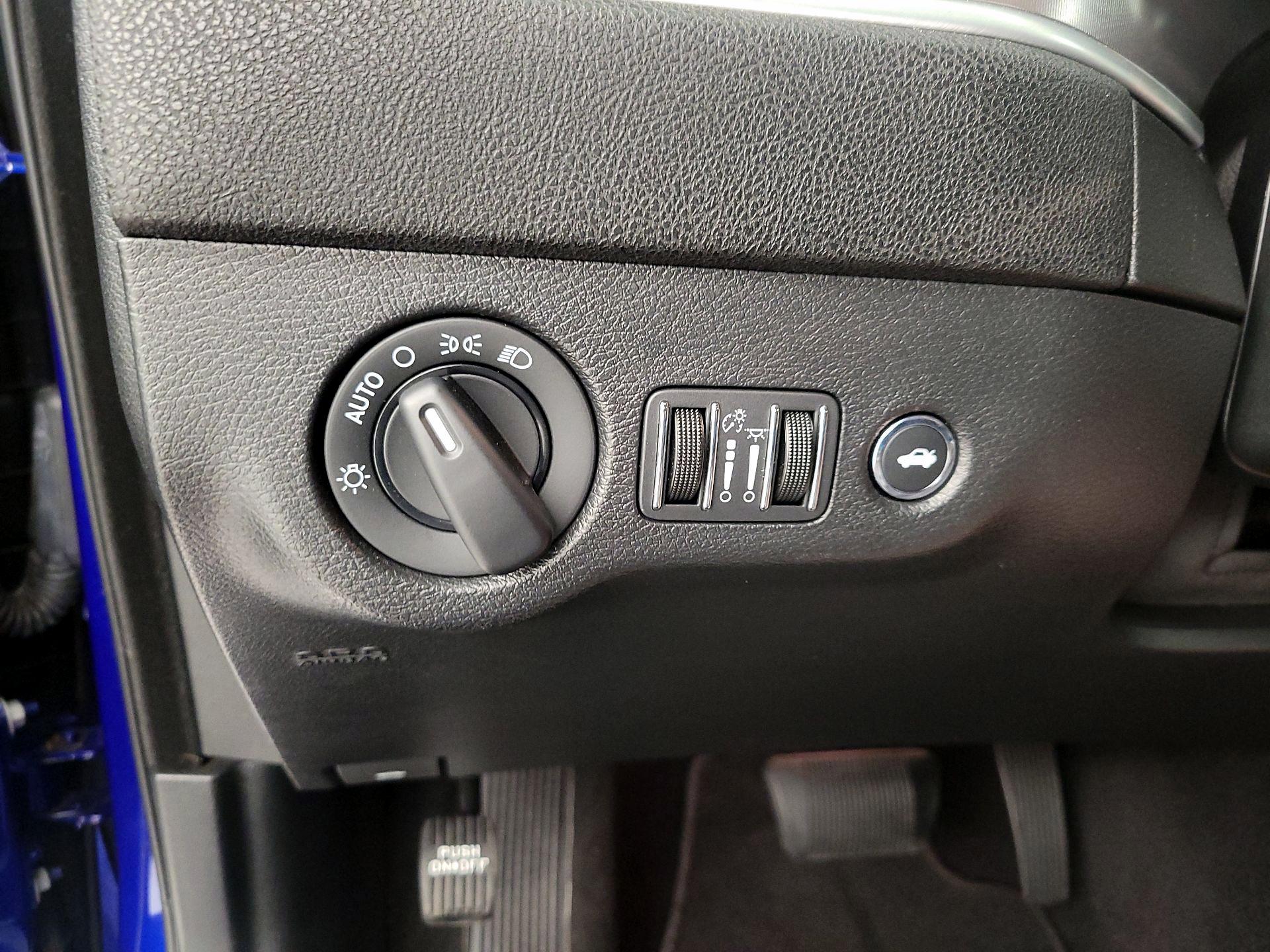 Thumbnail: 2019 Dodge Charger - 13