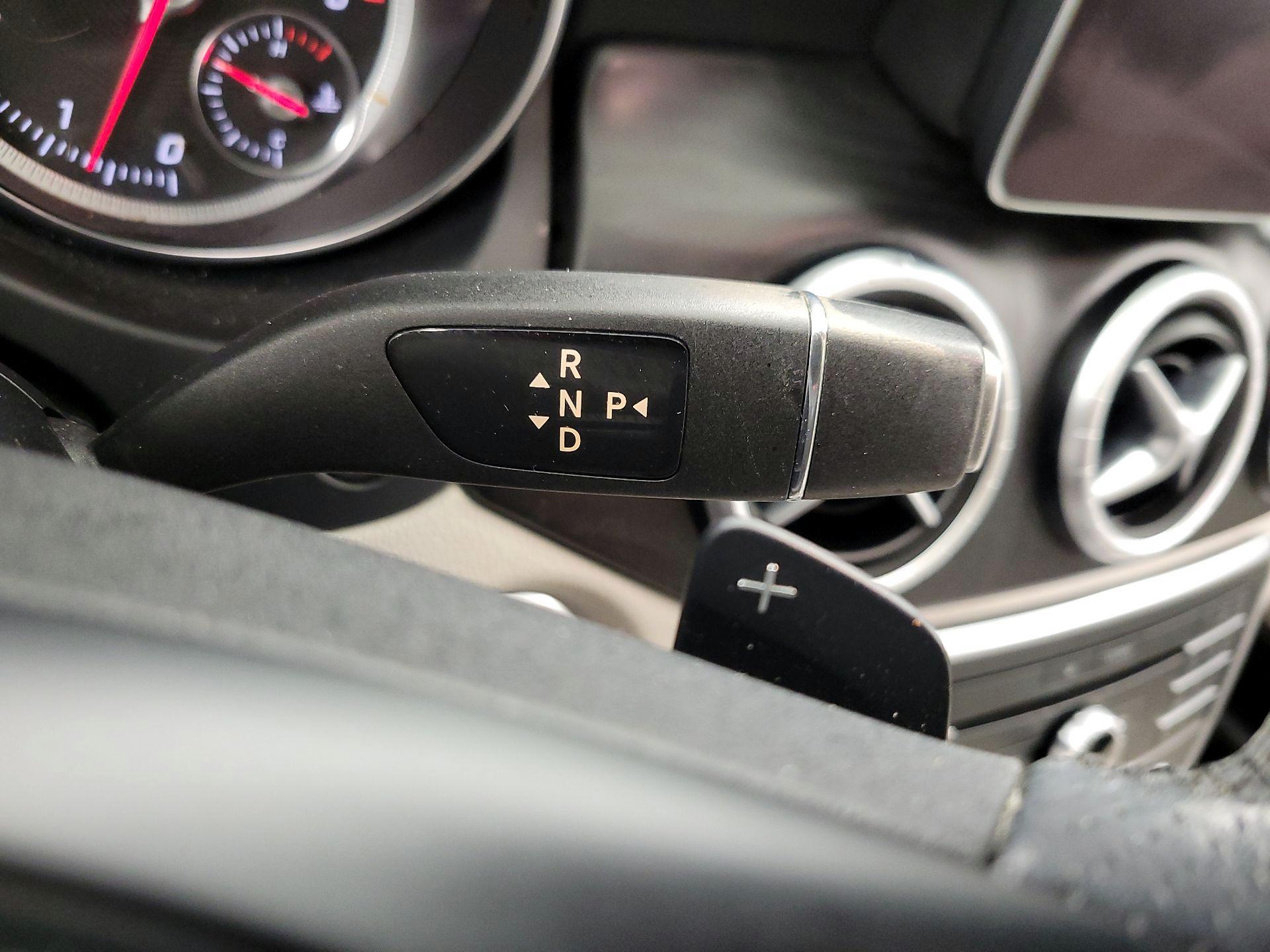 Thumbnail: 2019 Mercedes-Benz CLA - 17