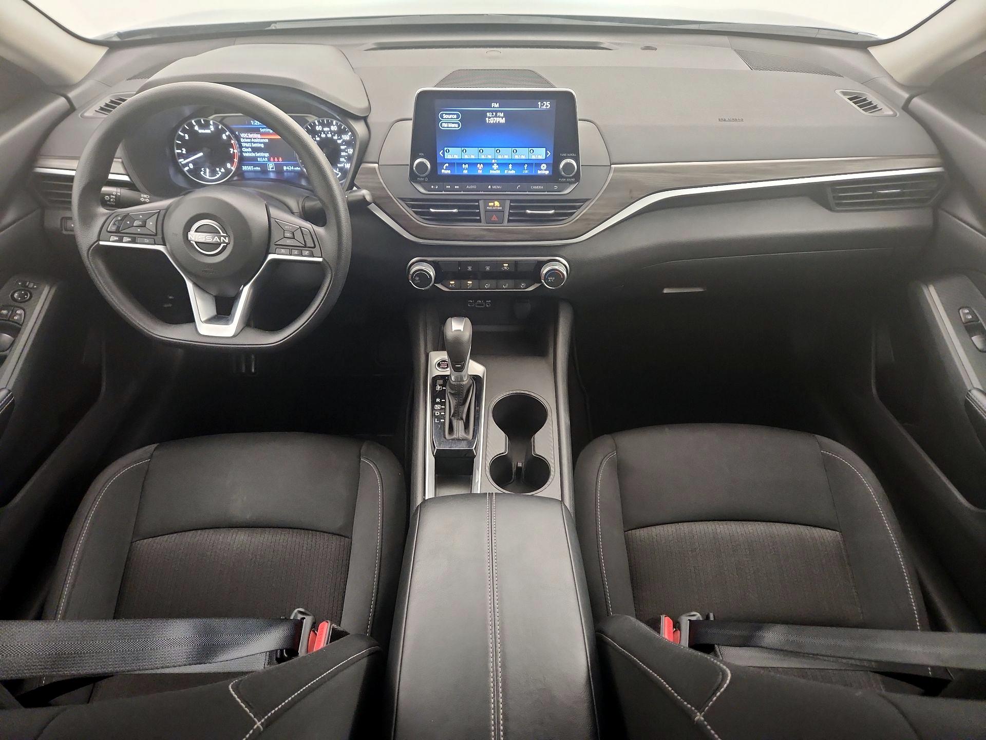 Thumbnail: 2025 Nissan Altima - 9