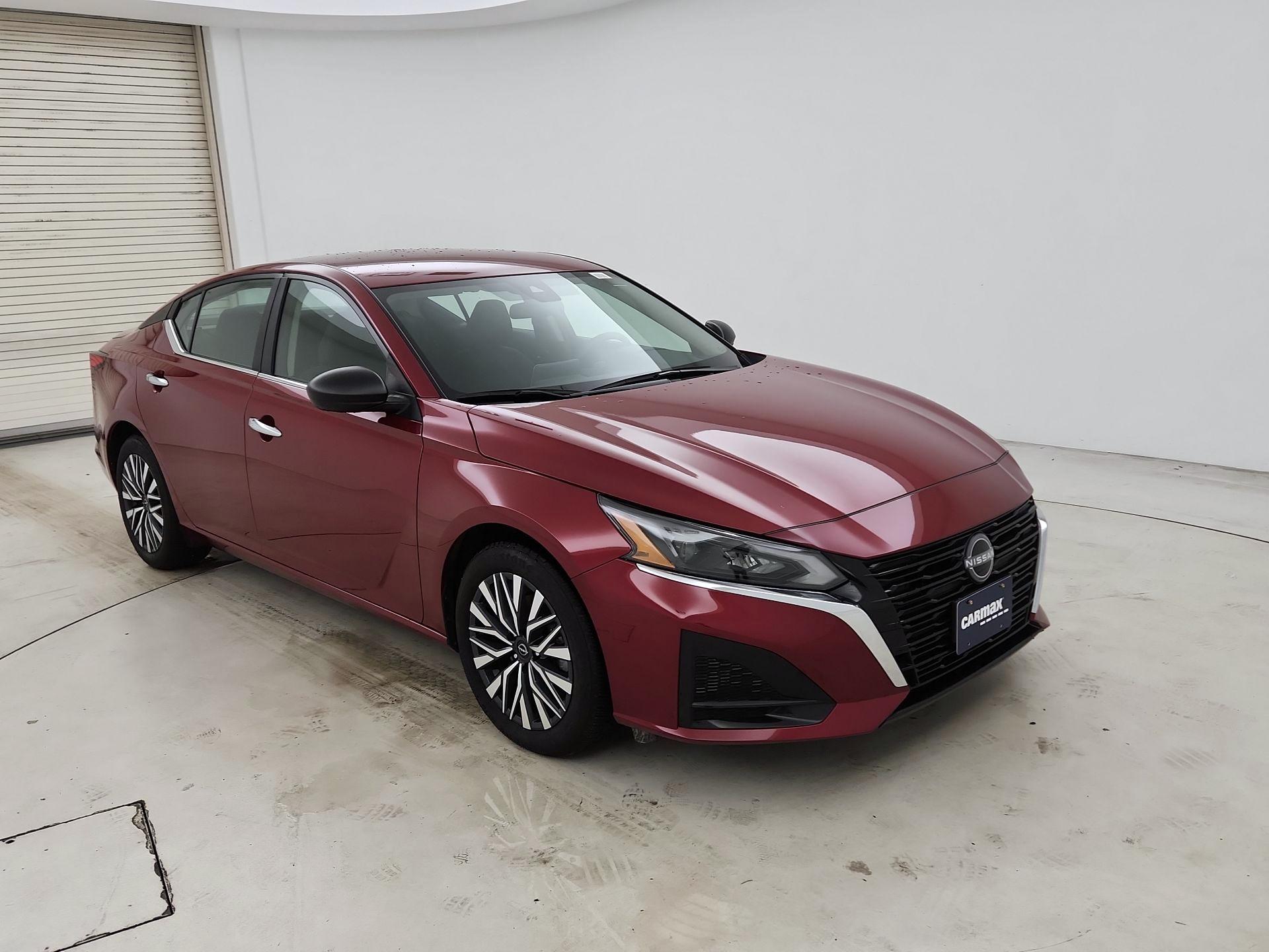 Thumbnail: 2025 Nissan Altima - 1