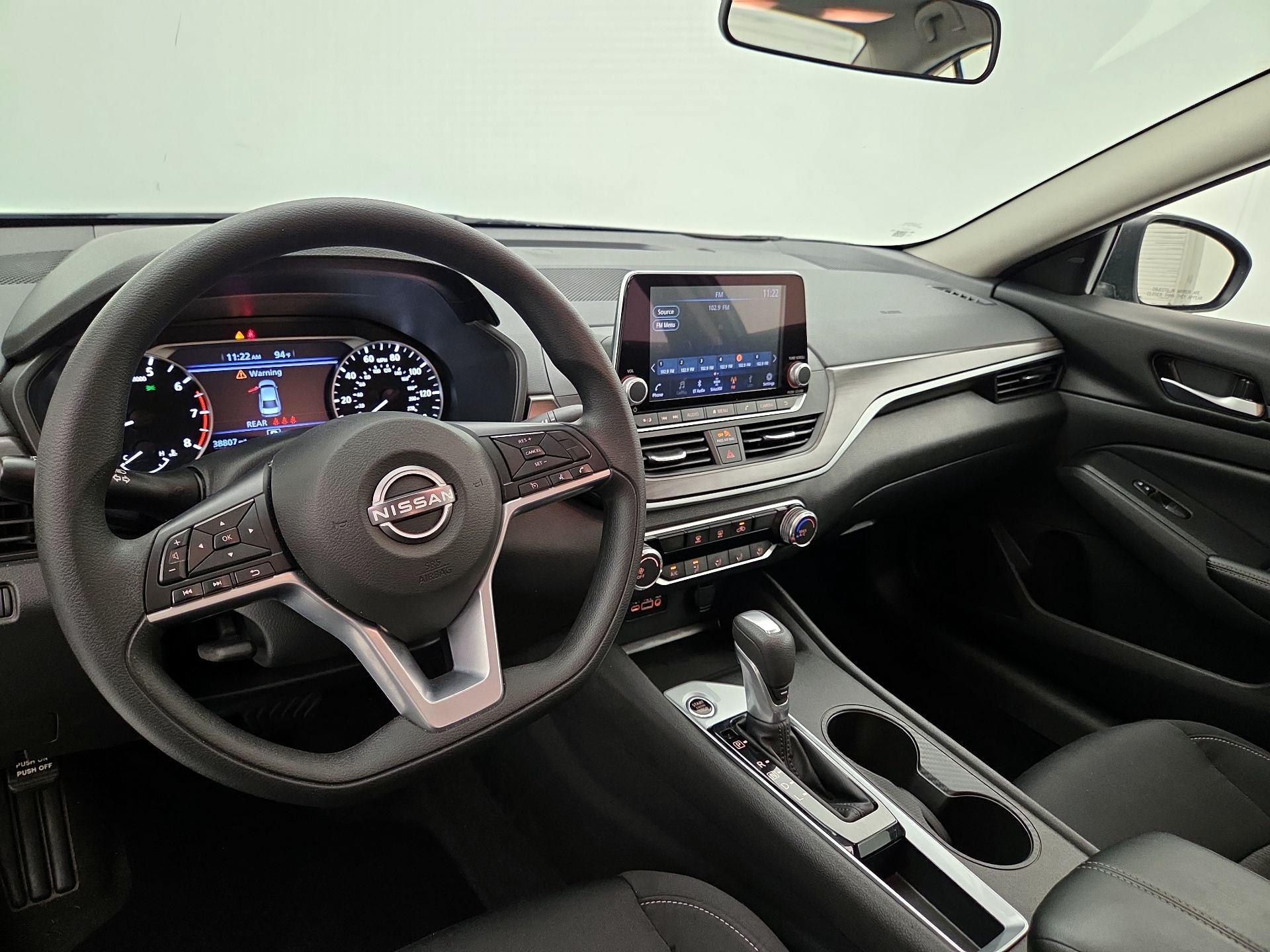 Thumbnail: 2025 Nissan Altima - 9