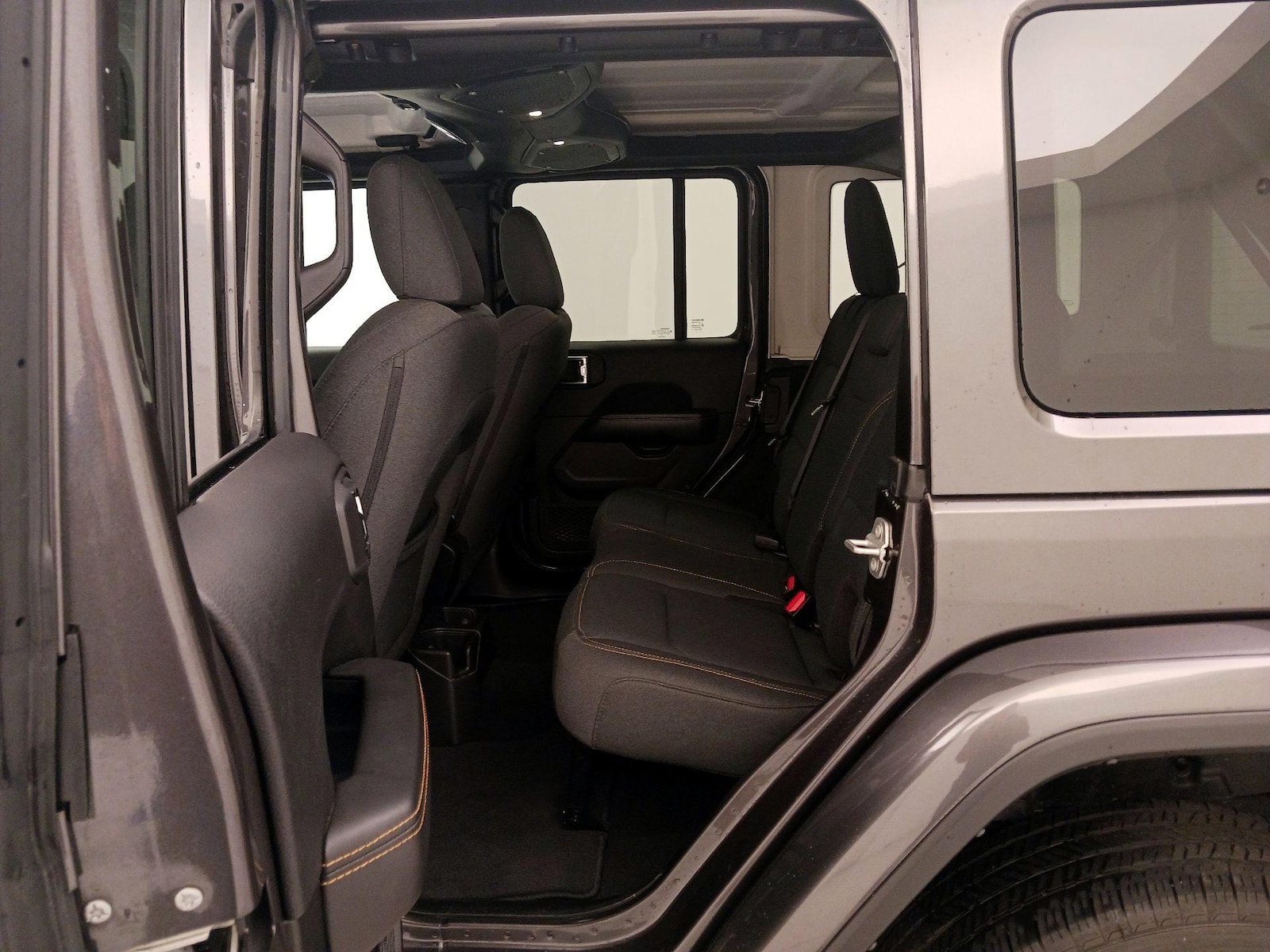 2025 Jeep Wrangler 4-Door Sahara - Photo 20