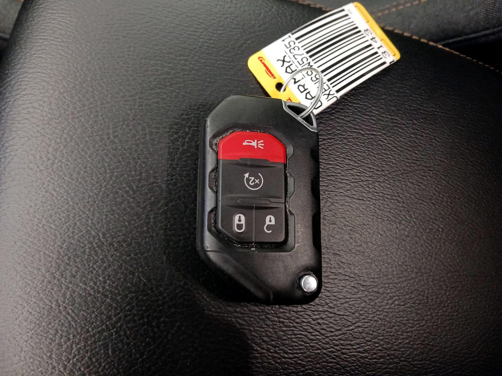 2025 Jeep Wrangler 4-Door Sahara - Photo 23