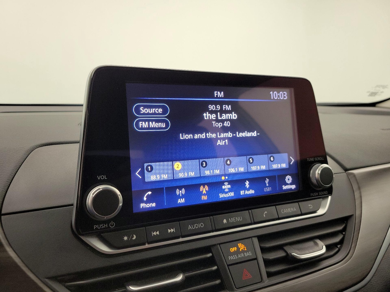 2025 Nissan Altima SV - Photo 16