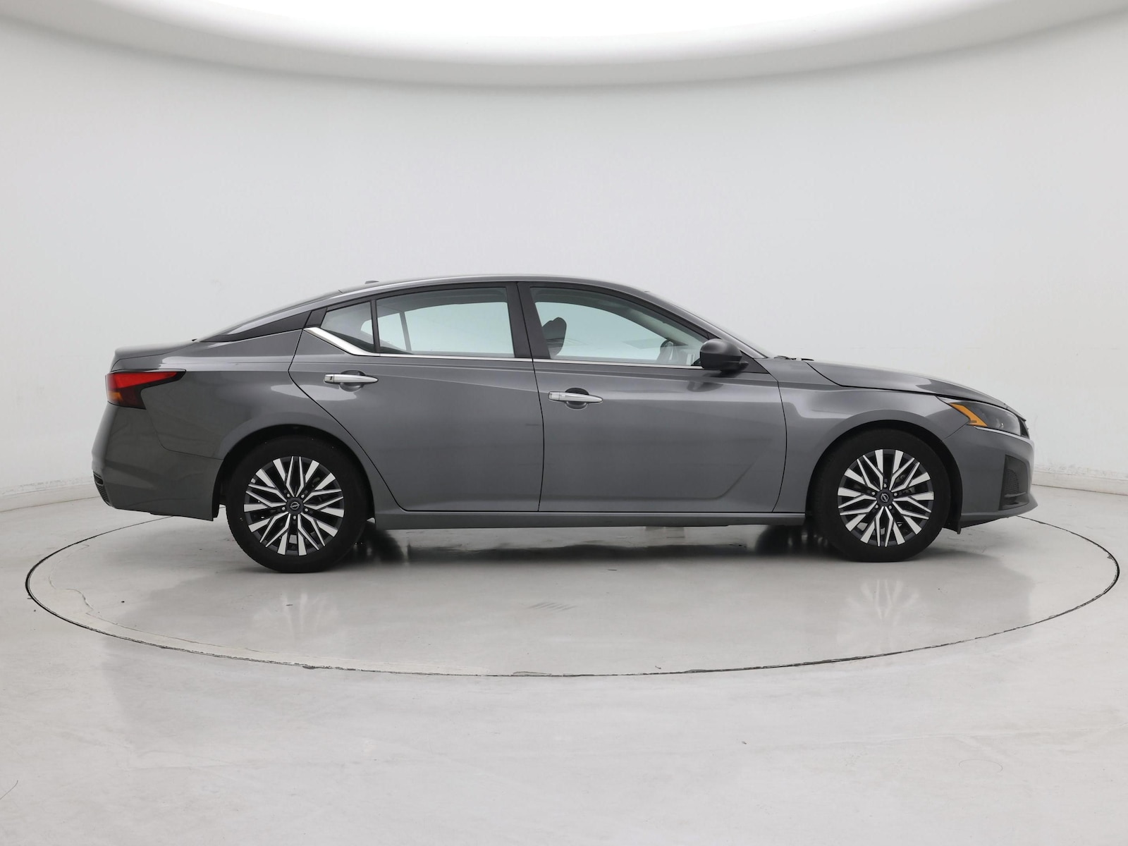 2025 Nissan Altima SV - Photo 8