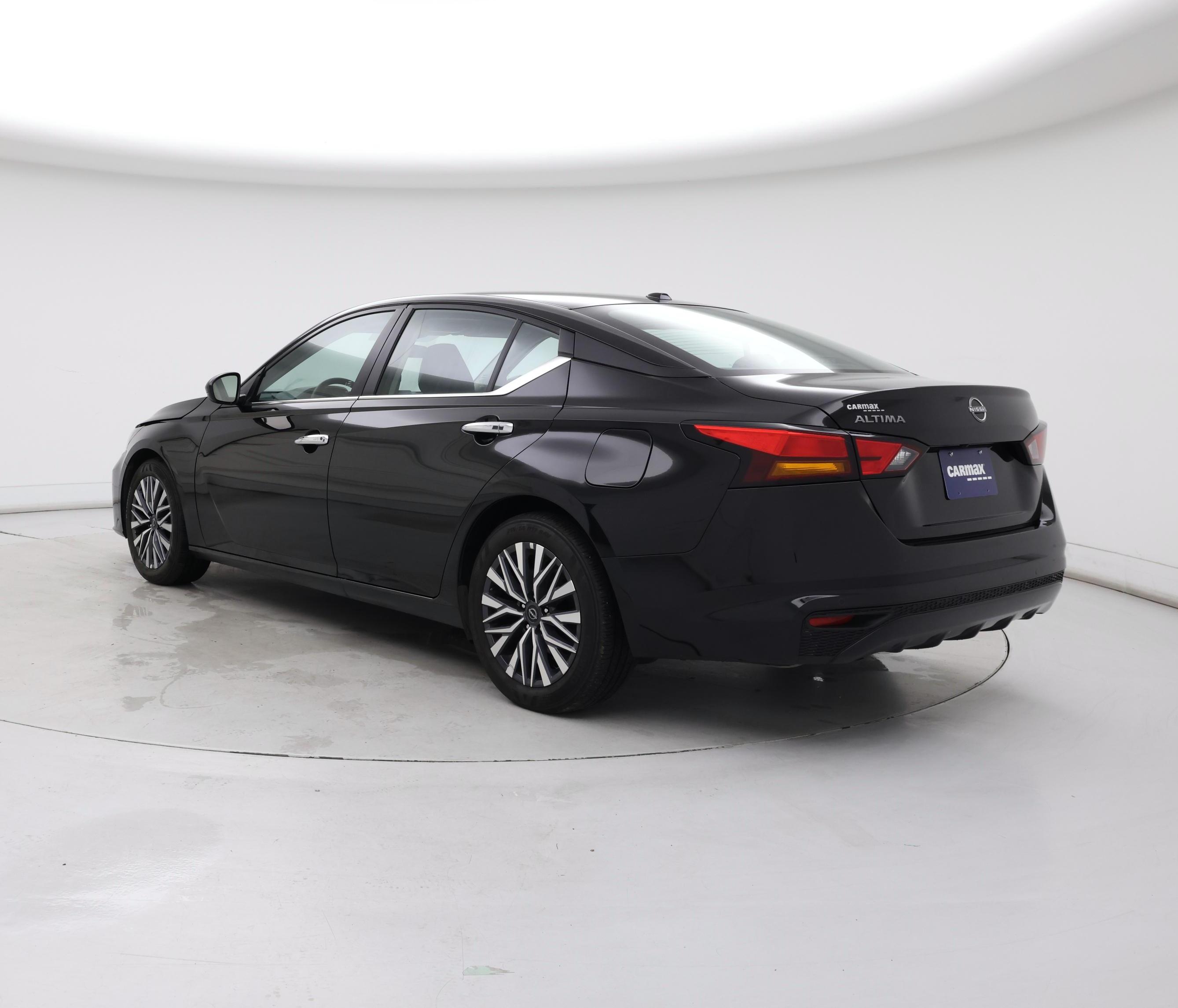 Thumbnail: 2025 Nissan Altima - 2