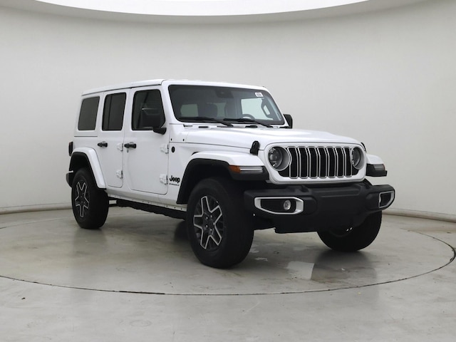 White 2025 Jeep Wrangler Sahara 4-Door 4WD SUV / Crossover Four-Wheel Drive Automatic