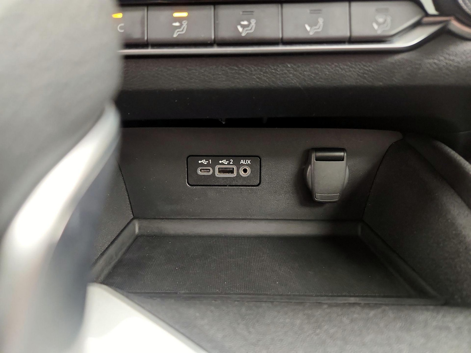 2025 Nissan Altima SV - Photo 19