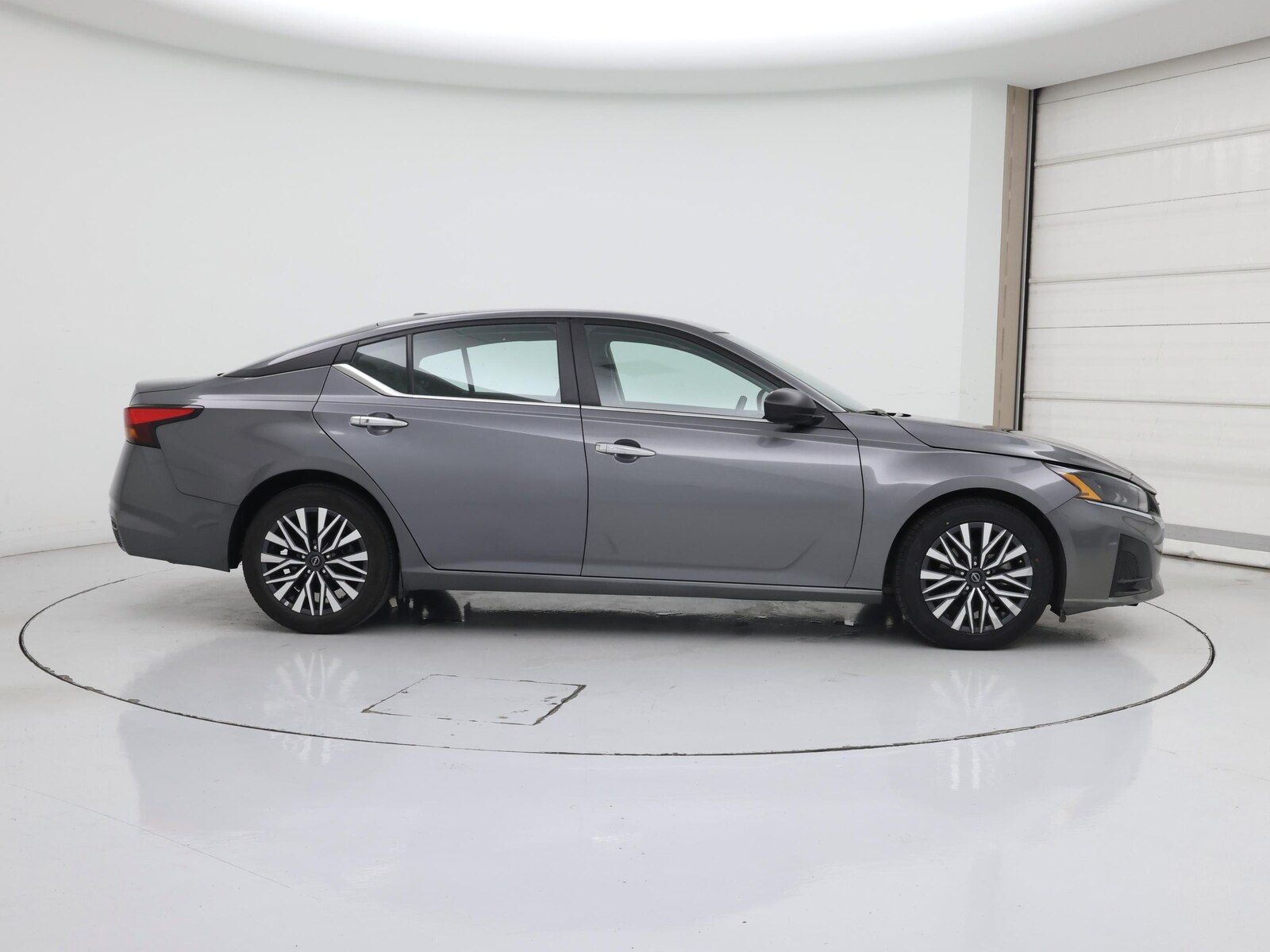 2025 Nissan Altima SV - Photo 8