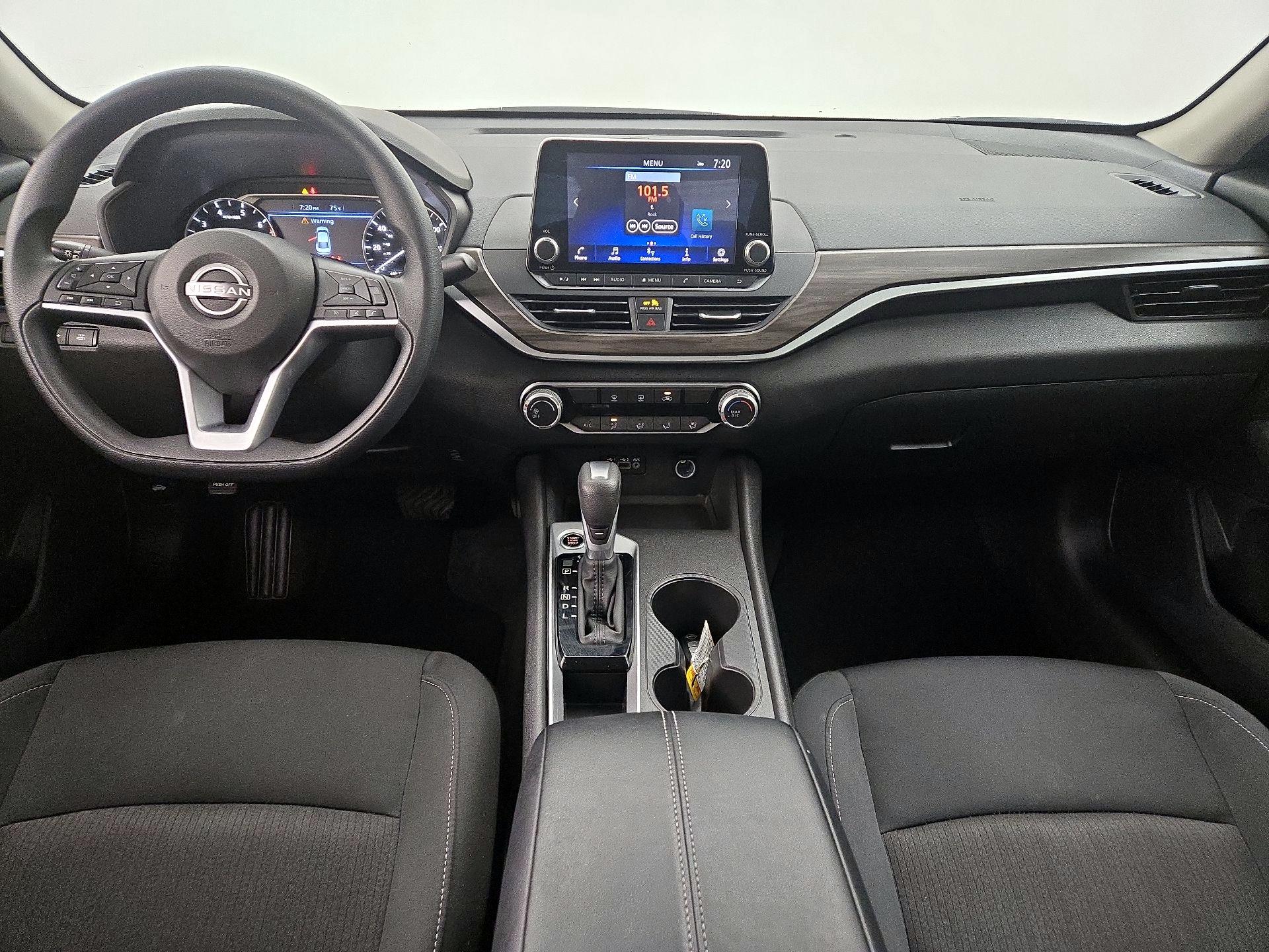 Thumbnail: 2025 Nissan Altima - 9
