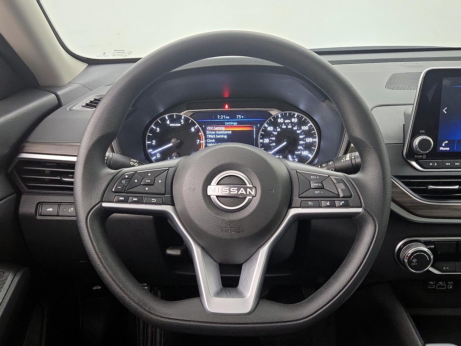 2025 Nissan Altima SV - Photo 11
