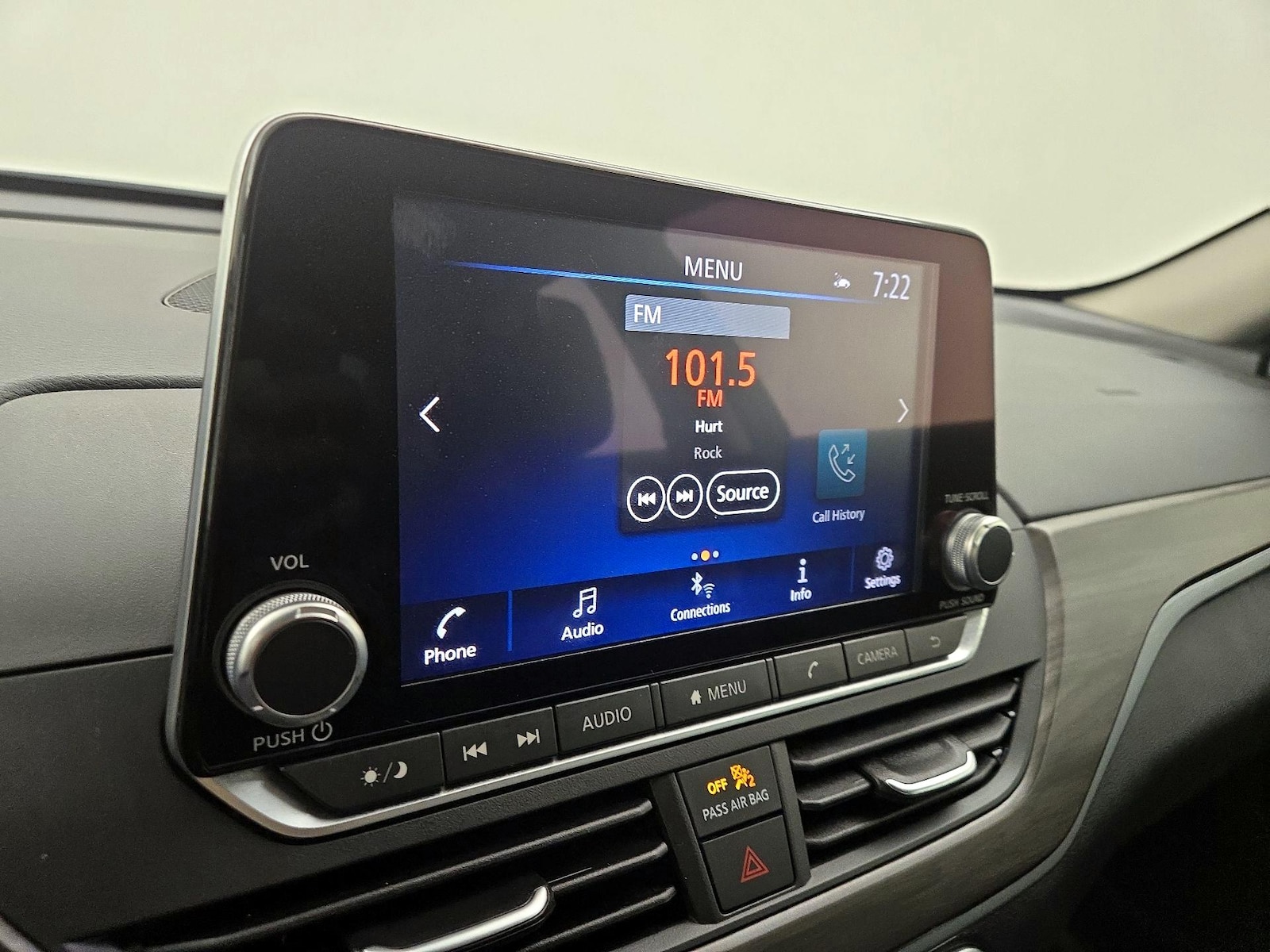 2025 Nissan Altima SV - Photo 16