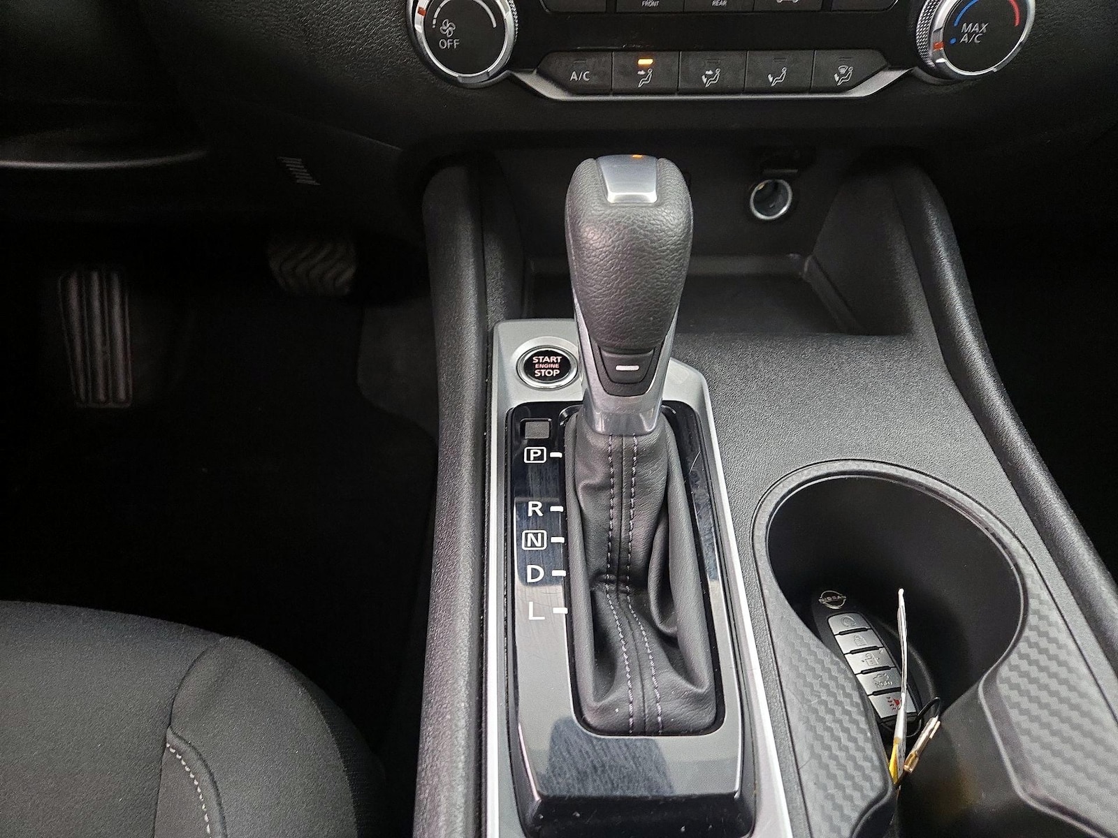 2025 Nissan Altima SV - Photo 18