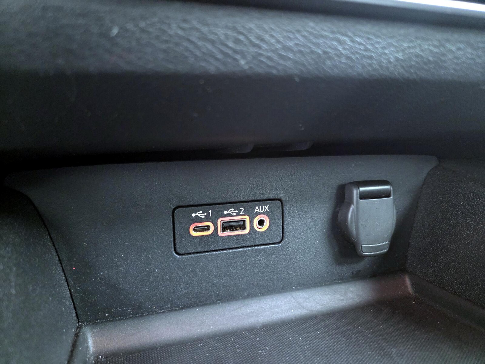 2025 Nissan Altima SV - Photo 19