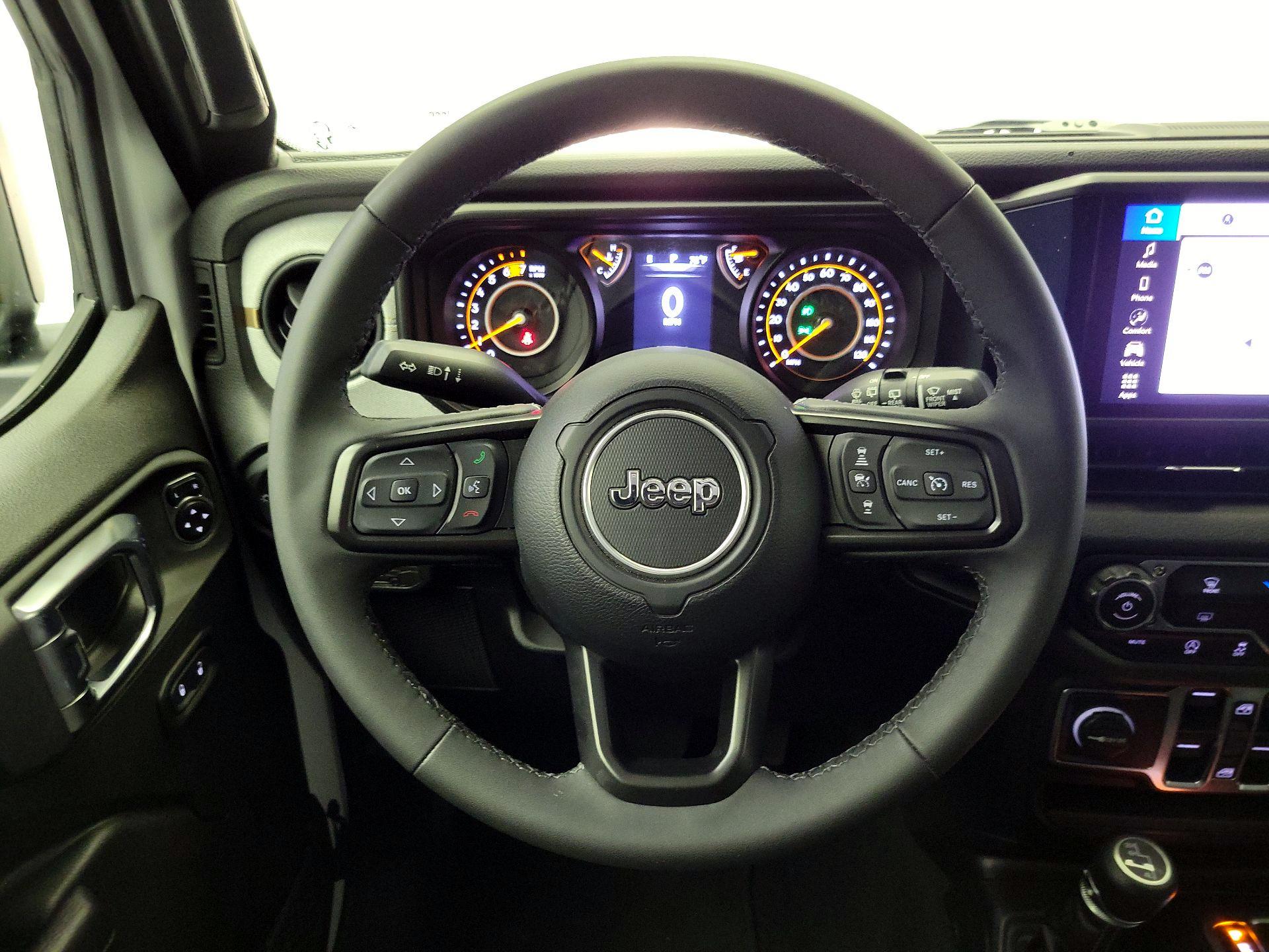 Thumbnail: 2025 Jeep Wrangler - 10