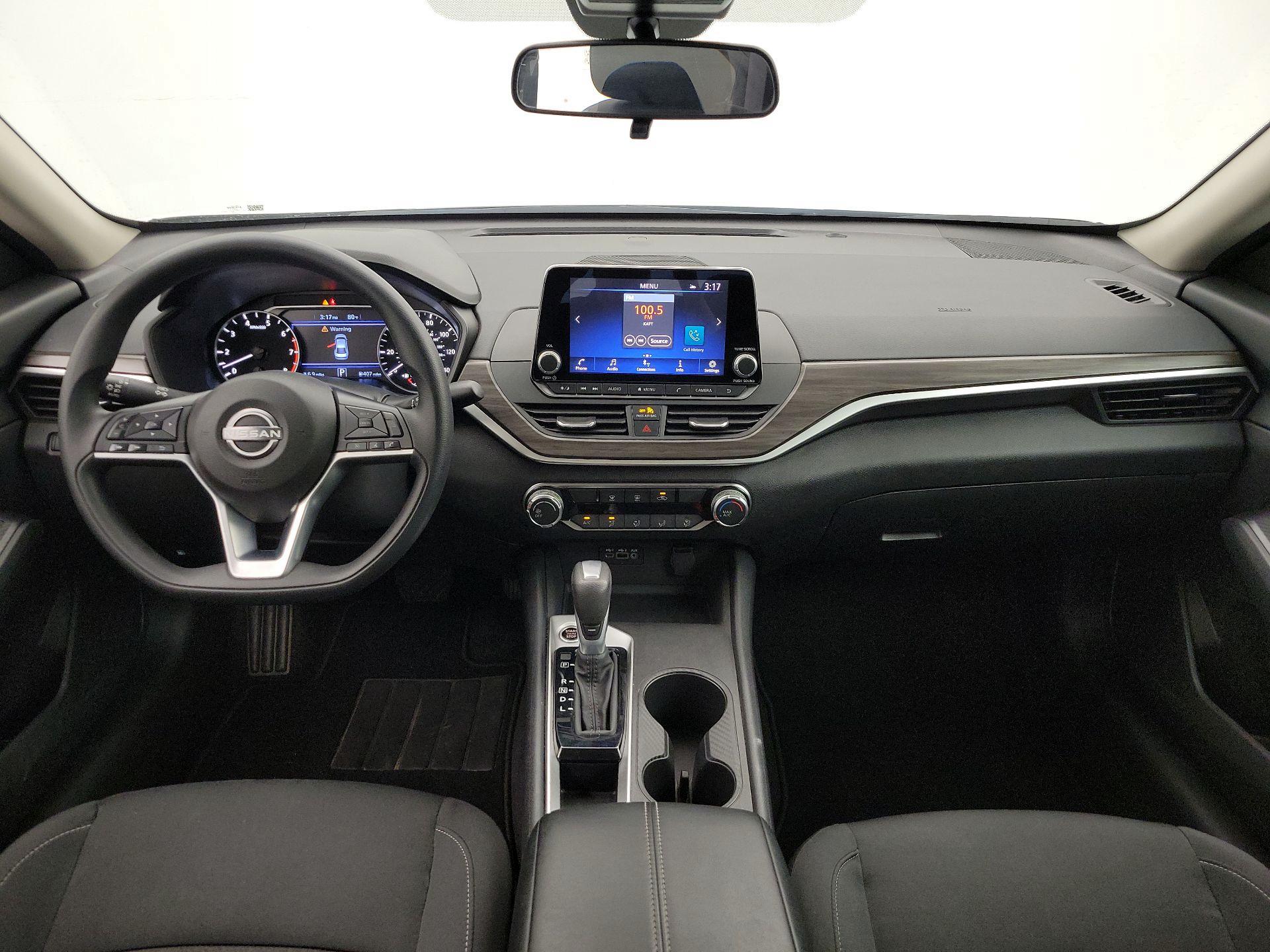 Thumbnail: 2025 Nissan Altima - 9