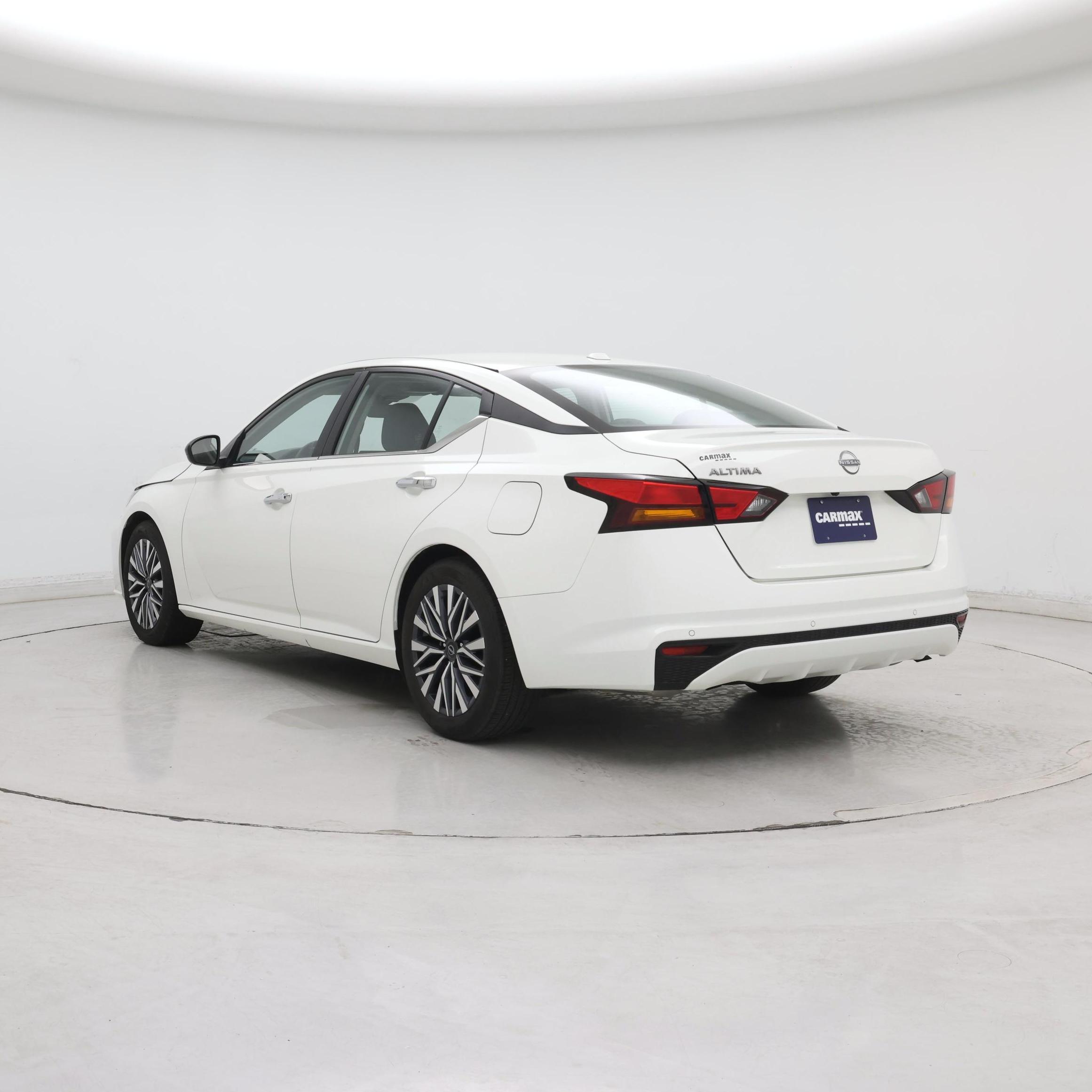 Thumbnail: 2025 Nissan Altima - 2