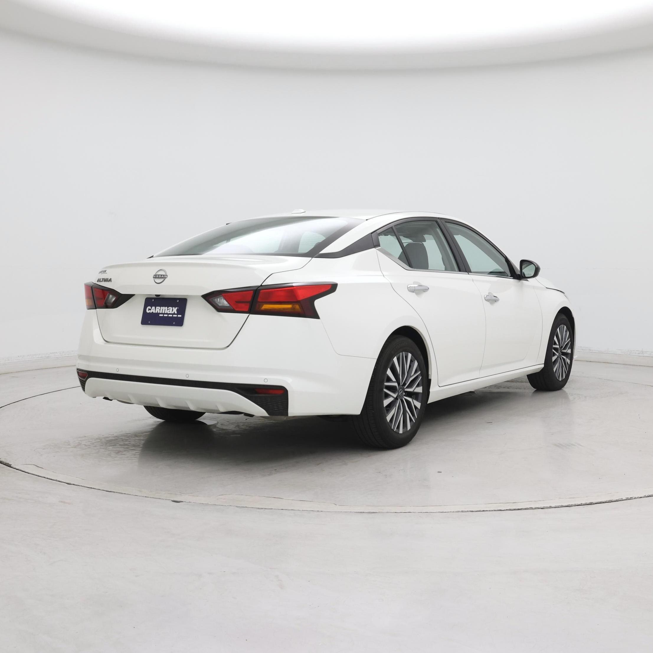 Thumbnail: 2025 Nissan Altima - 8